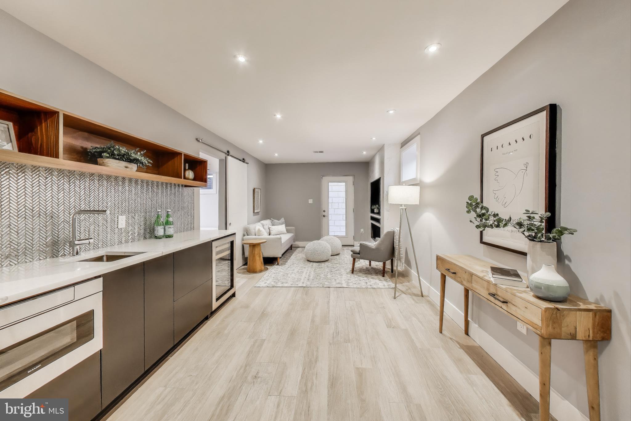 KENSINGTON KNOLLS - Residential