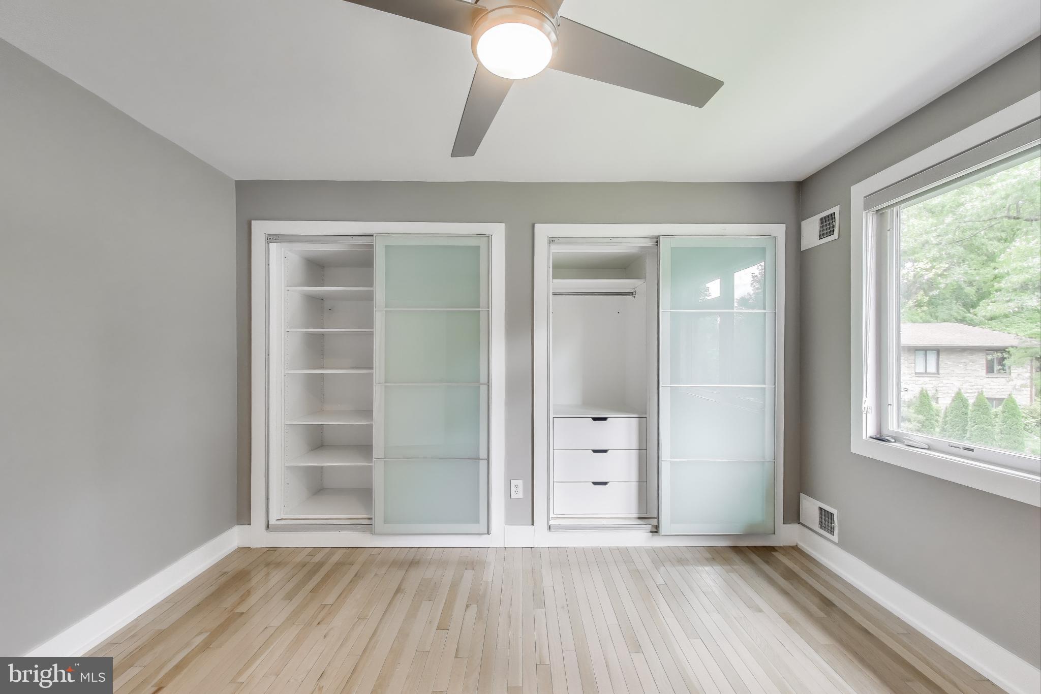 KENSINGTON KNOLLS - Residential