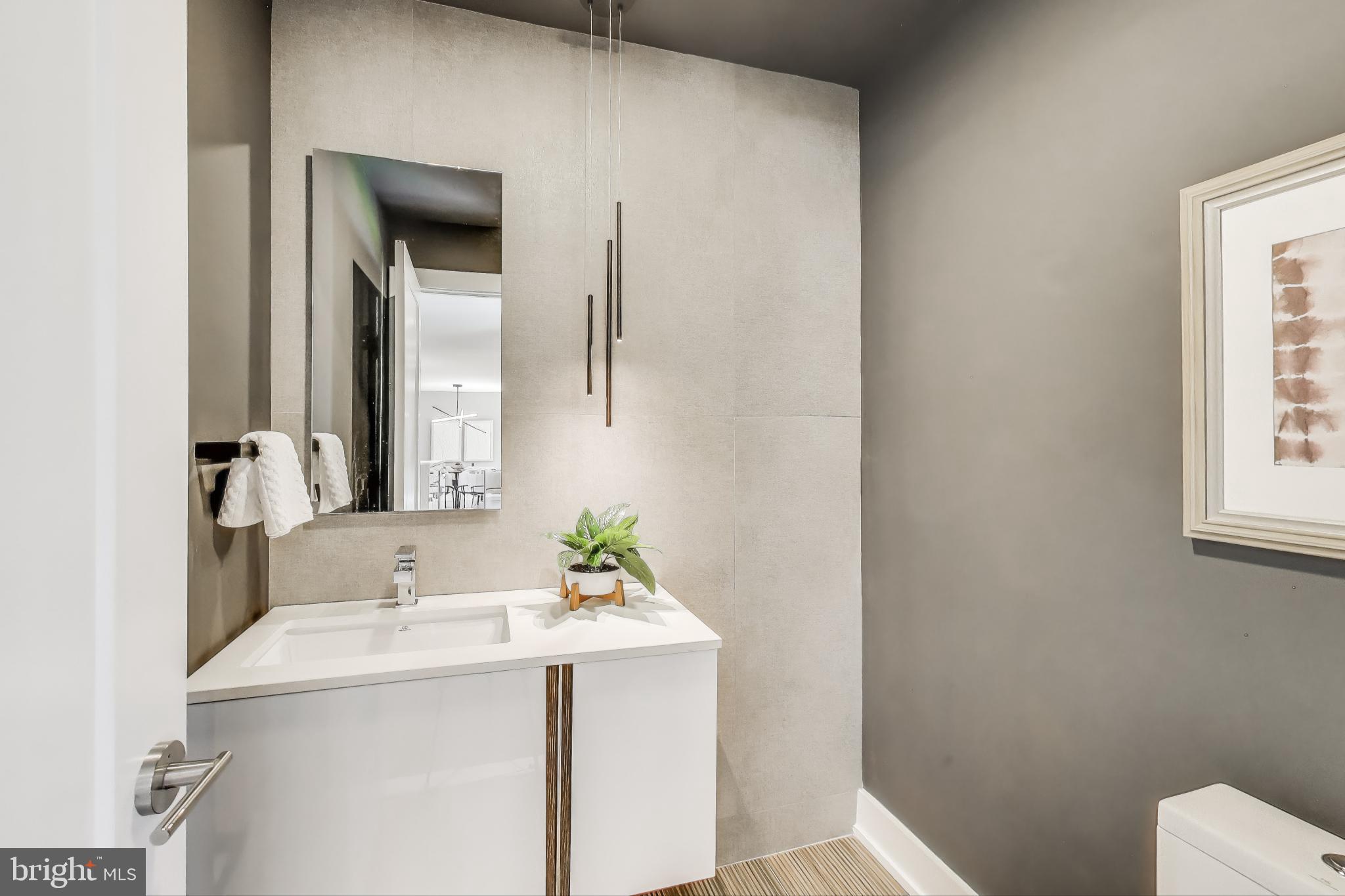 KENSINGTON KNOLLS - Residential