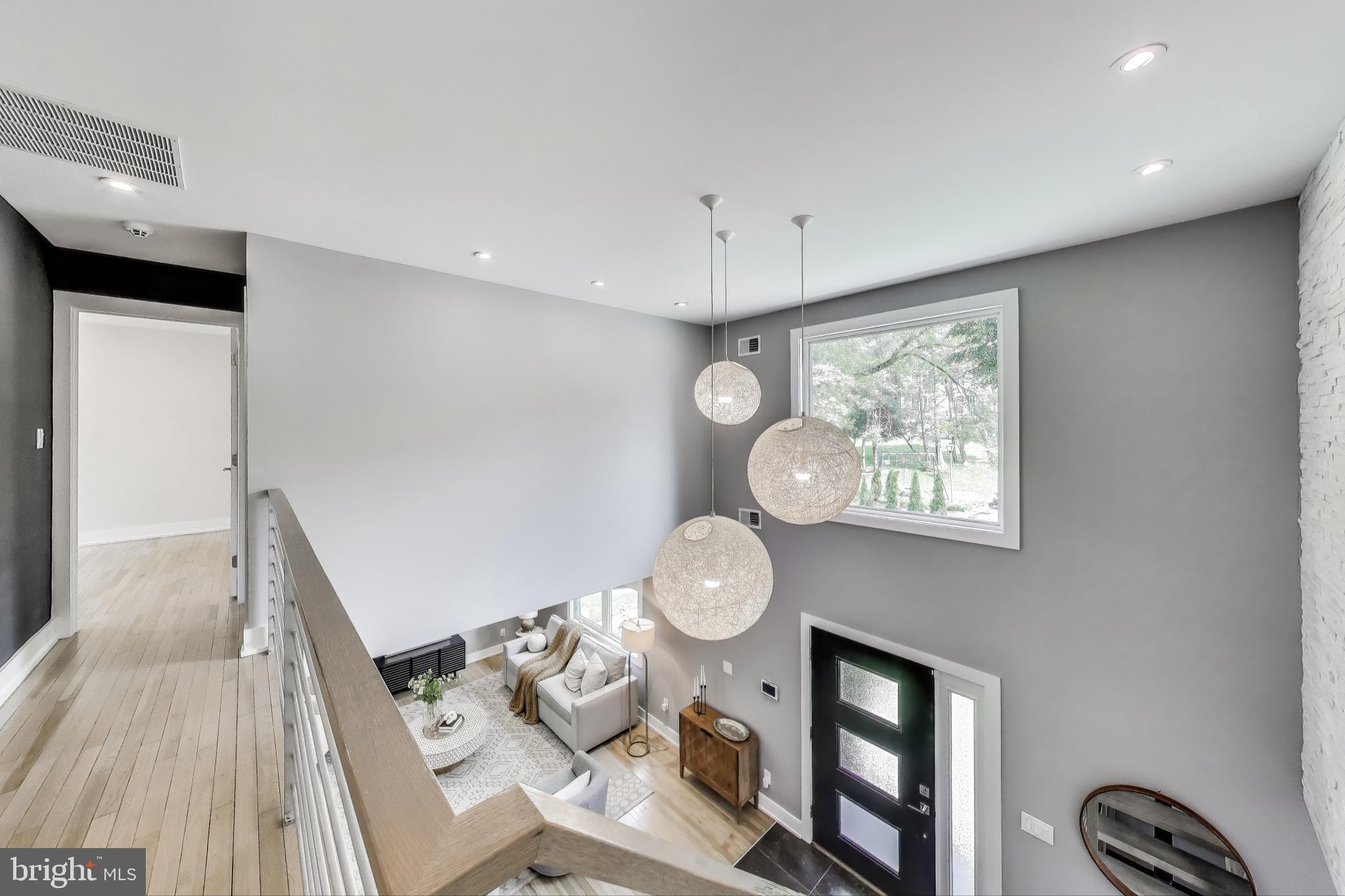 KENSINGTON KNOLLS - Residential