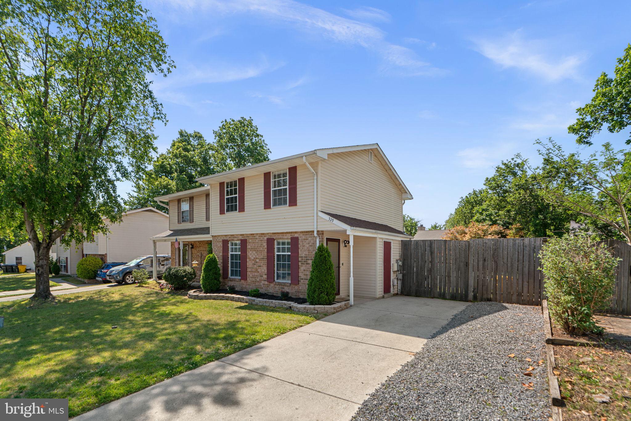 329 SHETLANDS LANE