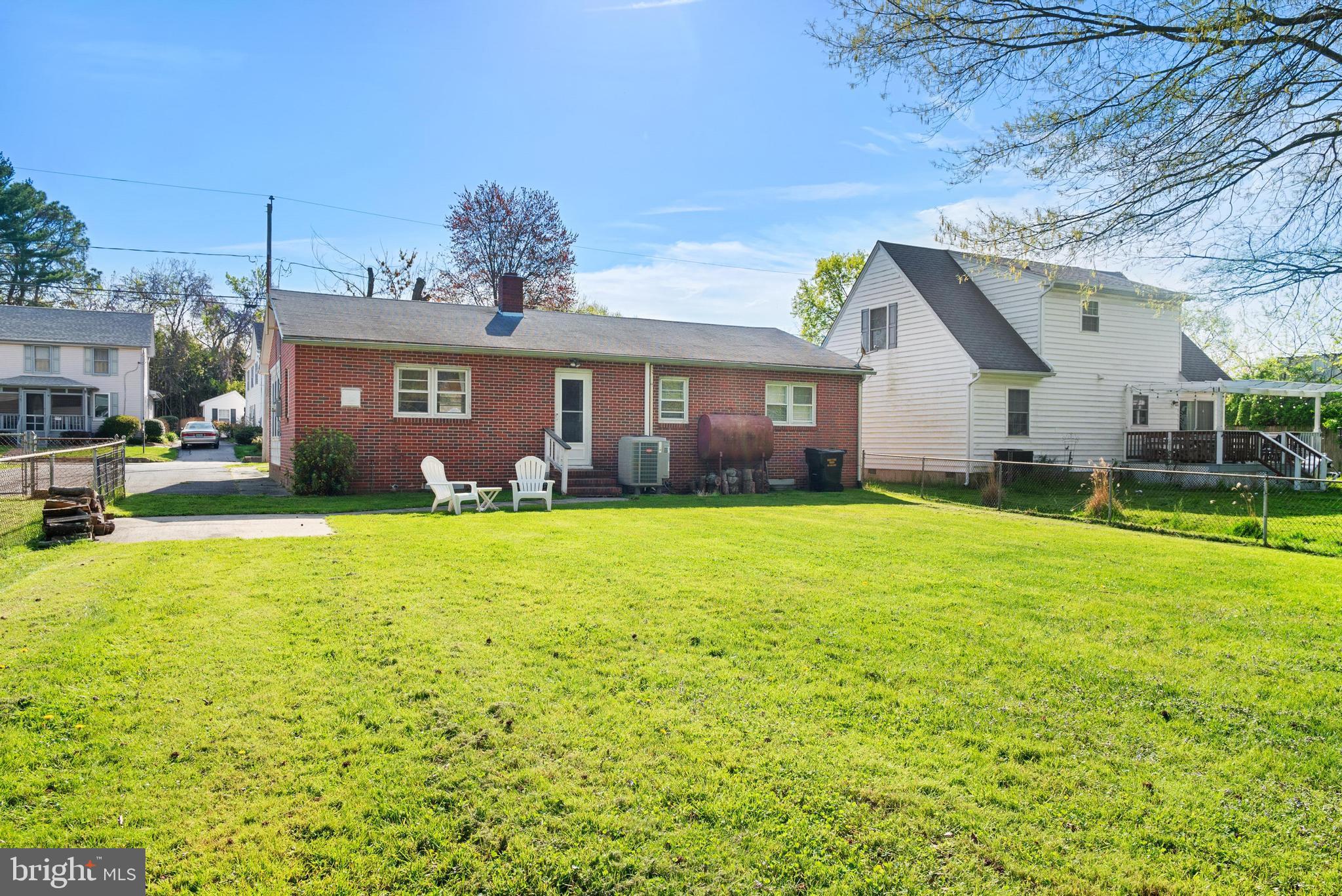 ROCK HALL - Residential