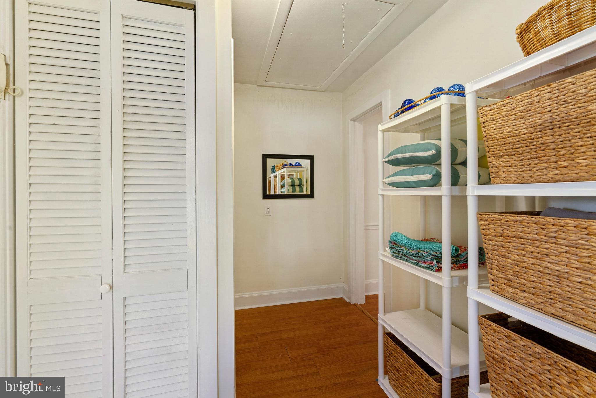 ROCK HALL - Residential