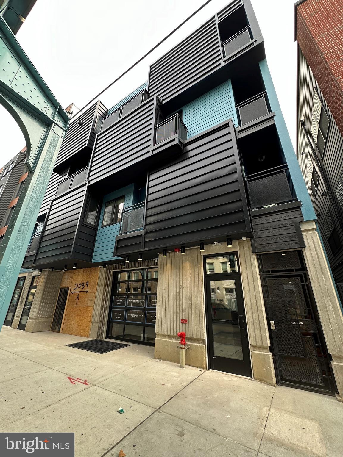 FISHTOWN - Commercial Lease
