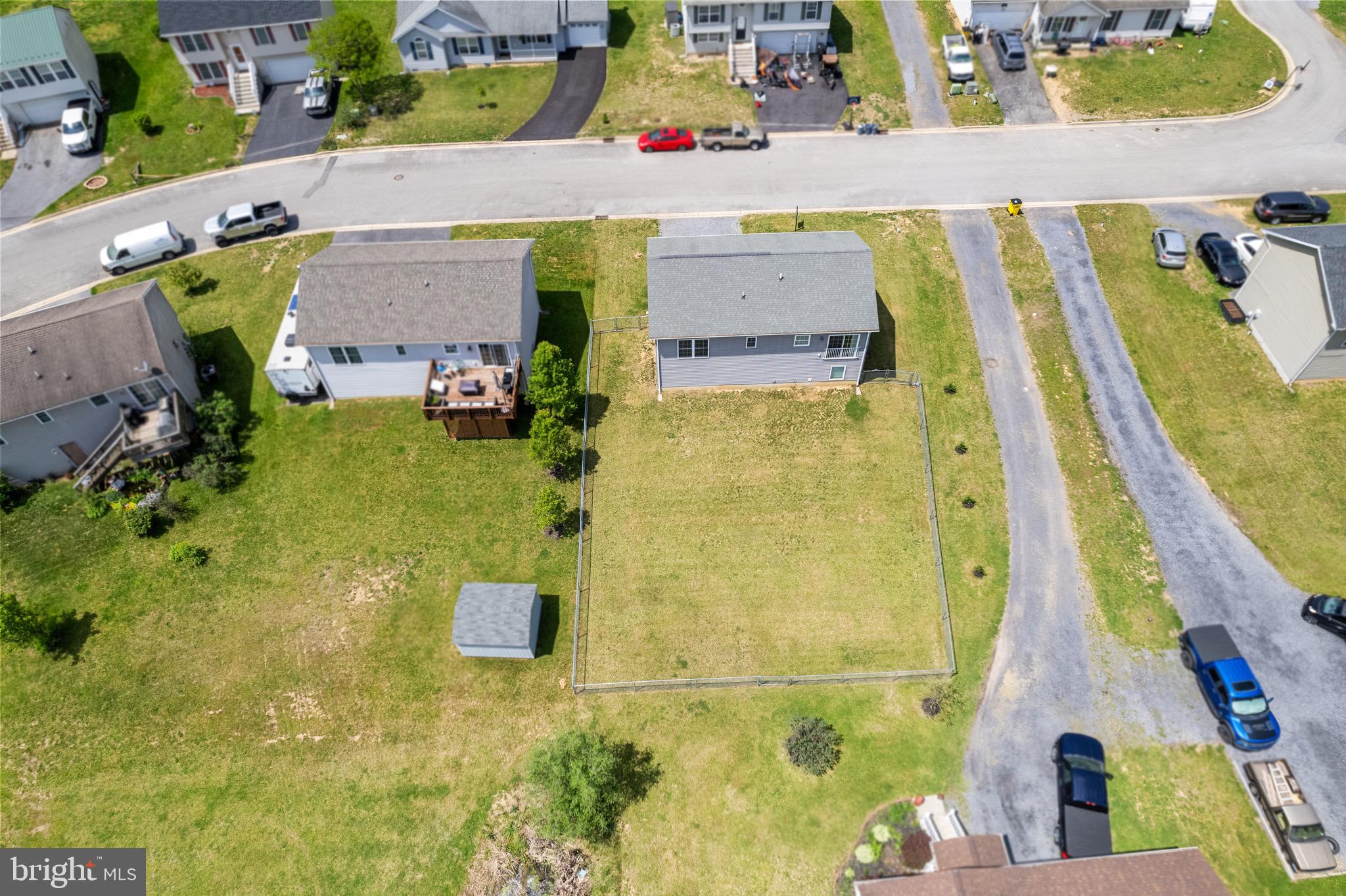 CHESSIE COURT - Residential