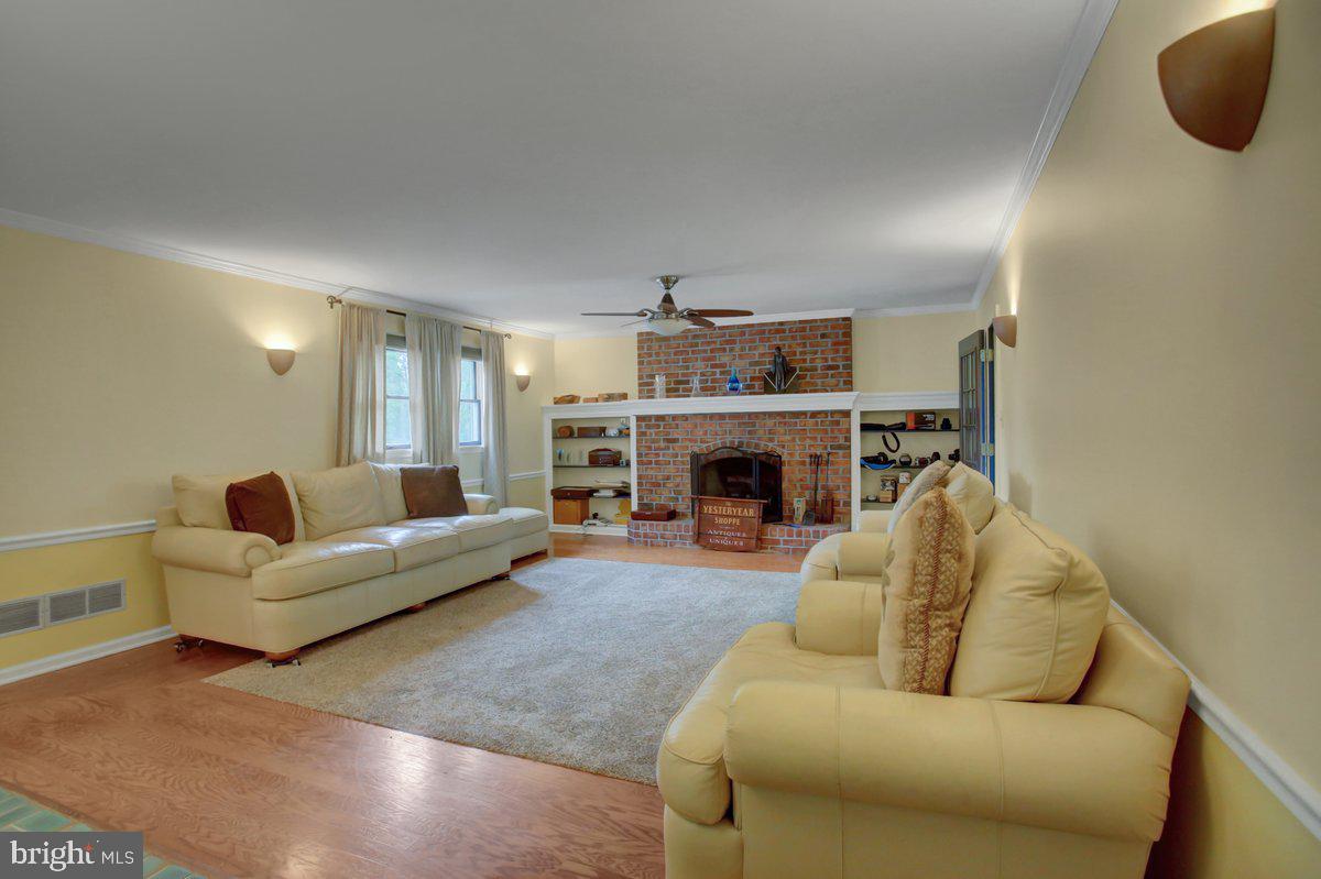 SOUTH GUILFORD HILLS - Residential