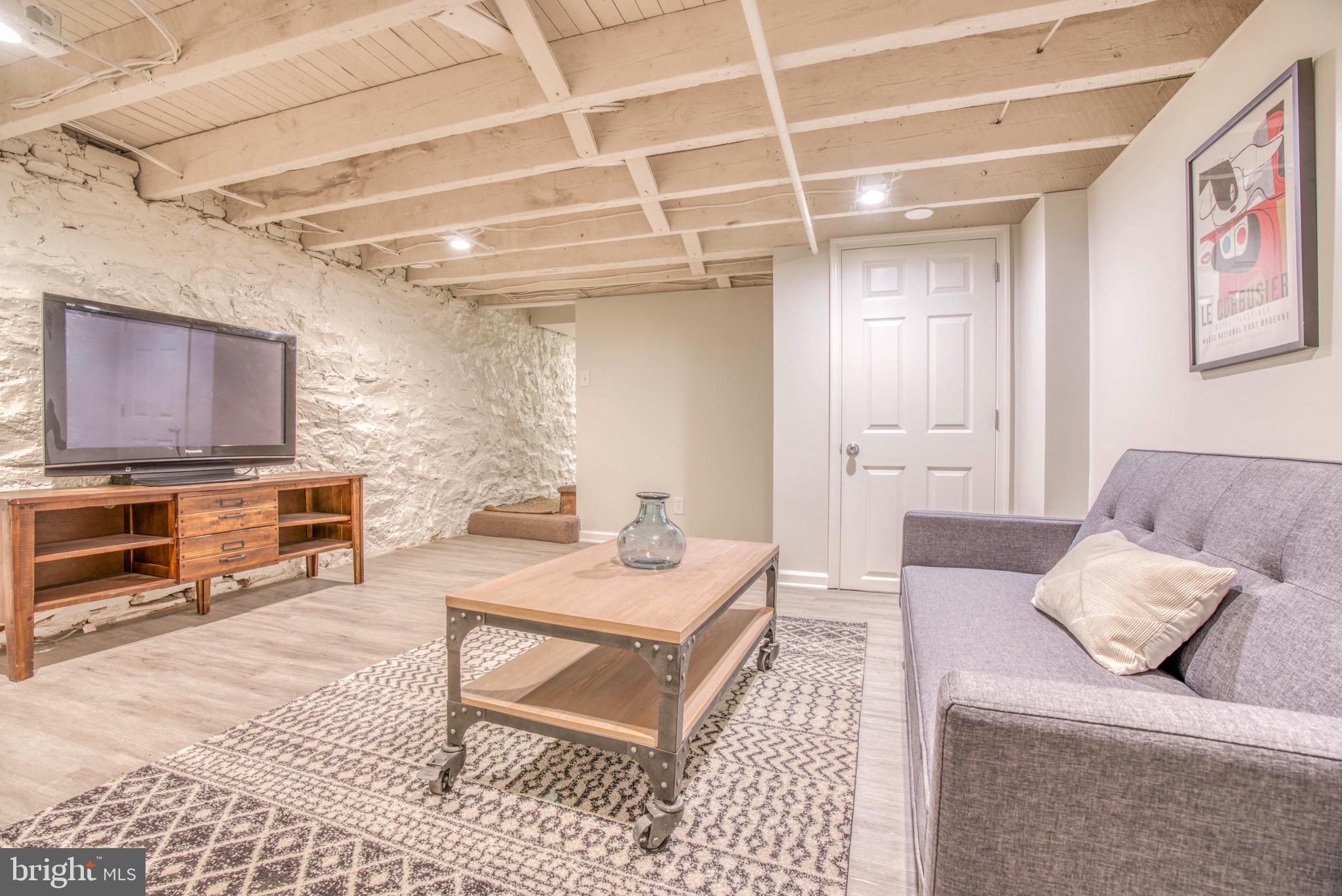 HAMPDEN HISTORIC DISTRICT - Residential