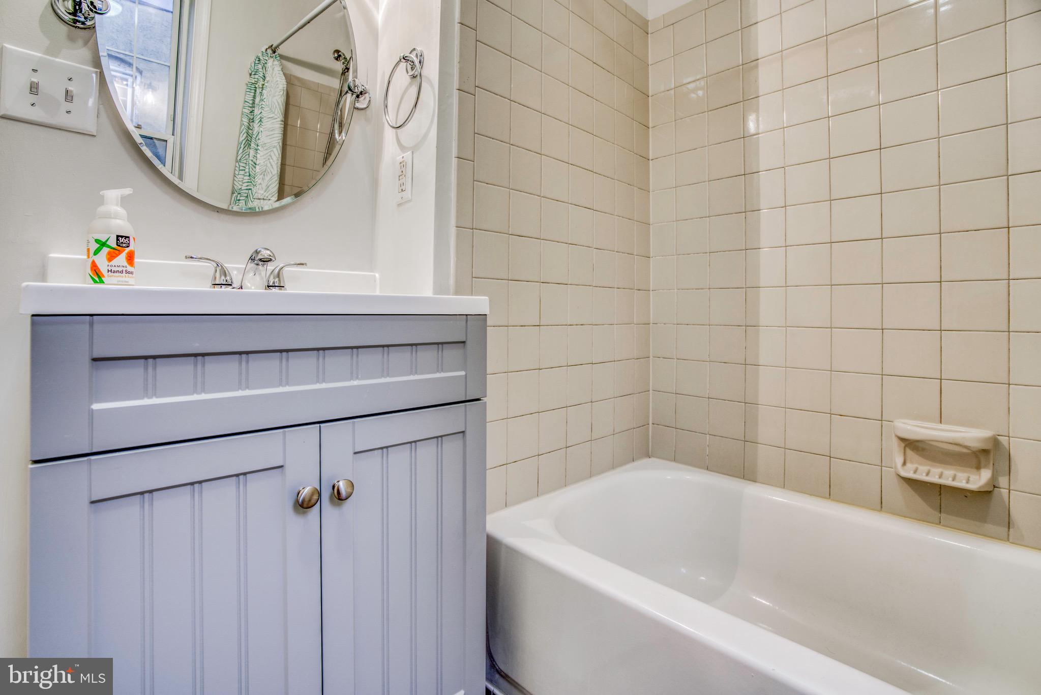 HAMPDEN HISTORIC DISTRICT - Residential