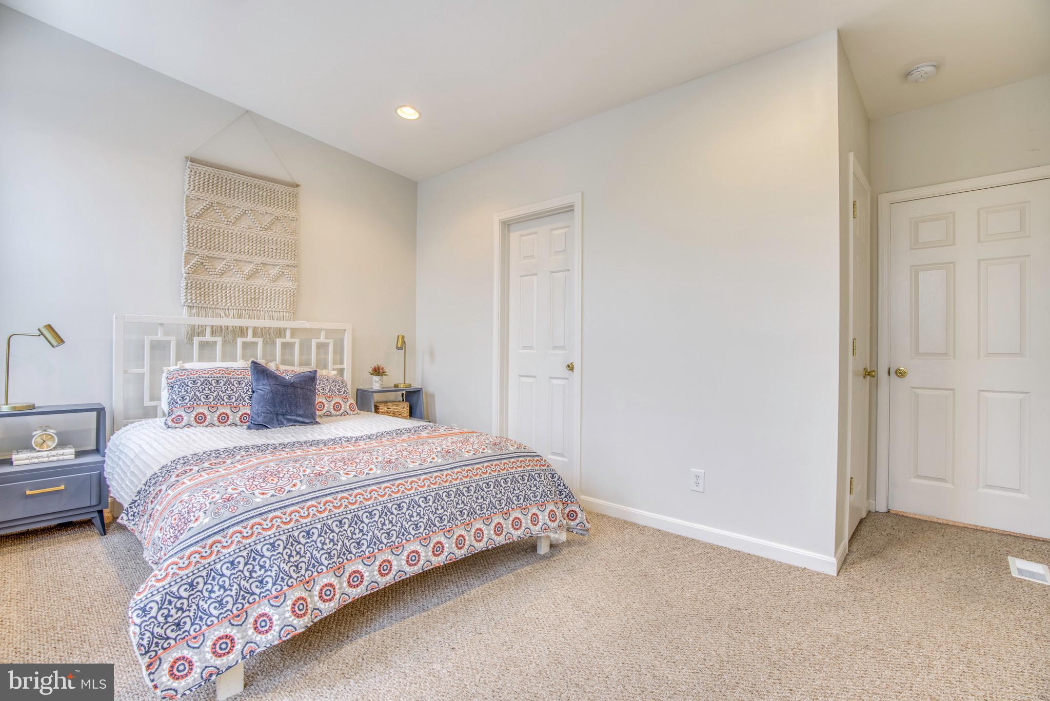 HAMPDEN HISTORIC DISTRICT - Residential