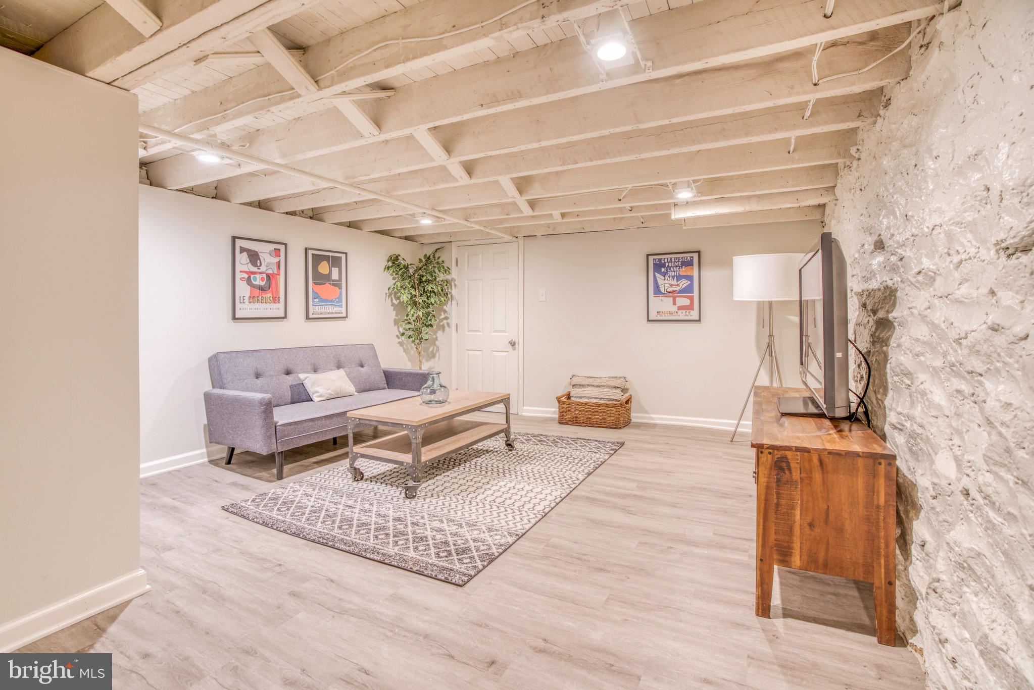 HAMPDEN HISTORIC DISTRICT - Residential