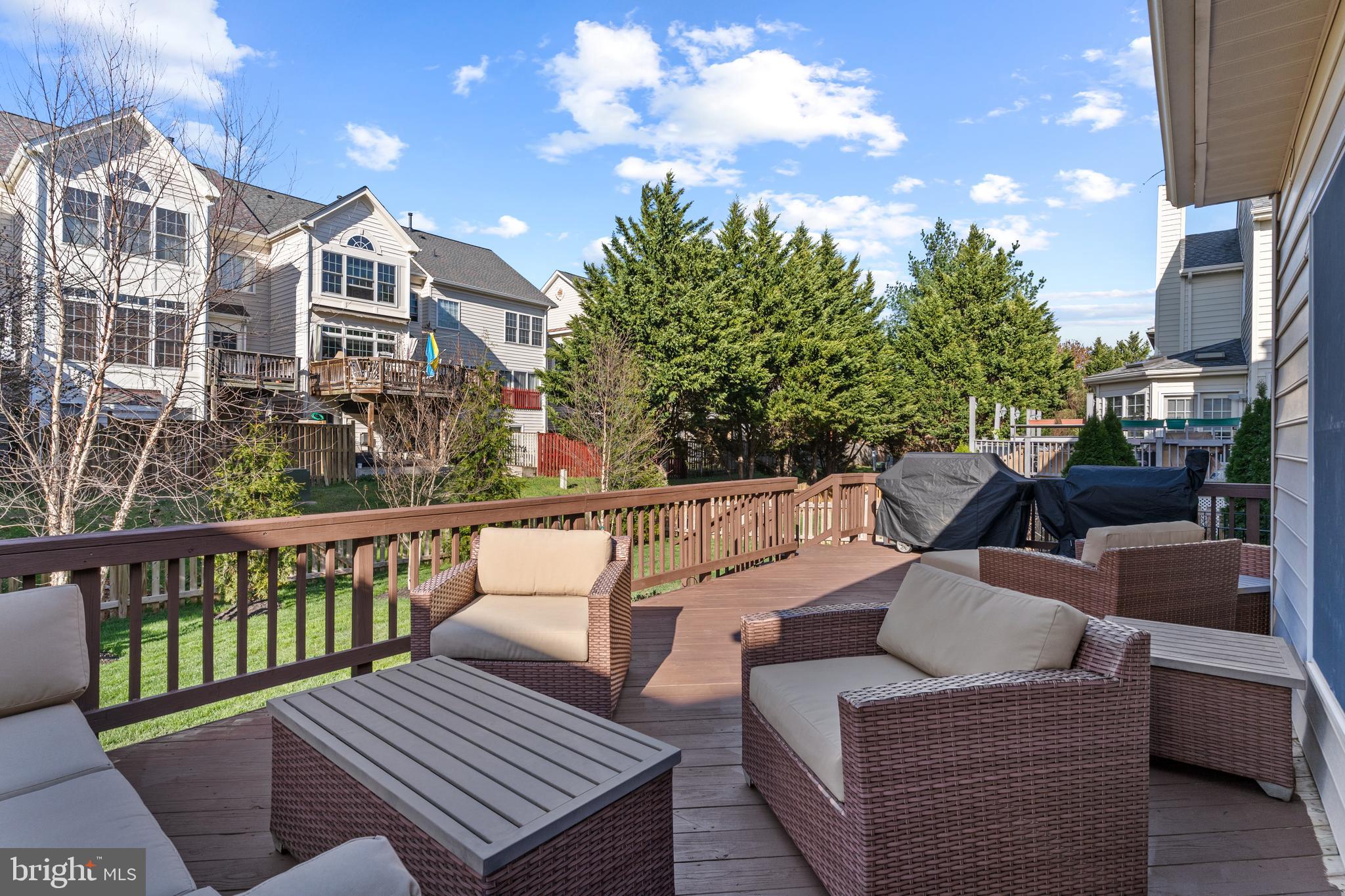 SOUTH RIDING - Residential