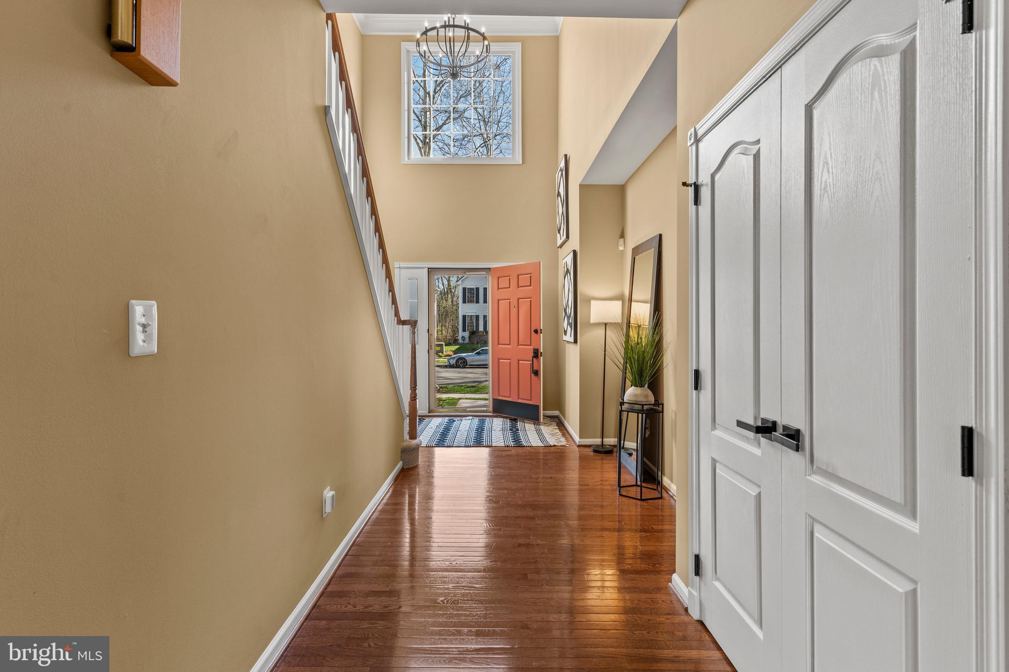 SOUTH RIDING - Residential