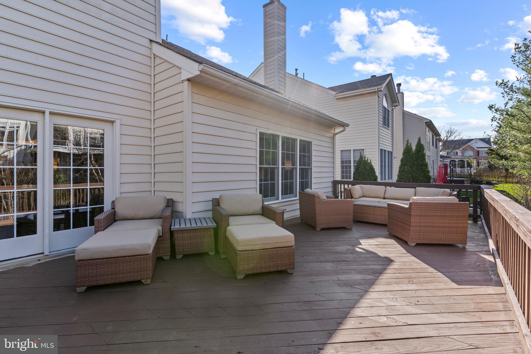 SOUTH RIDING - Residential