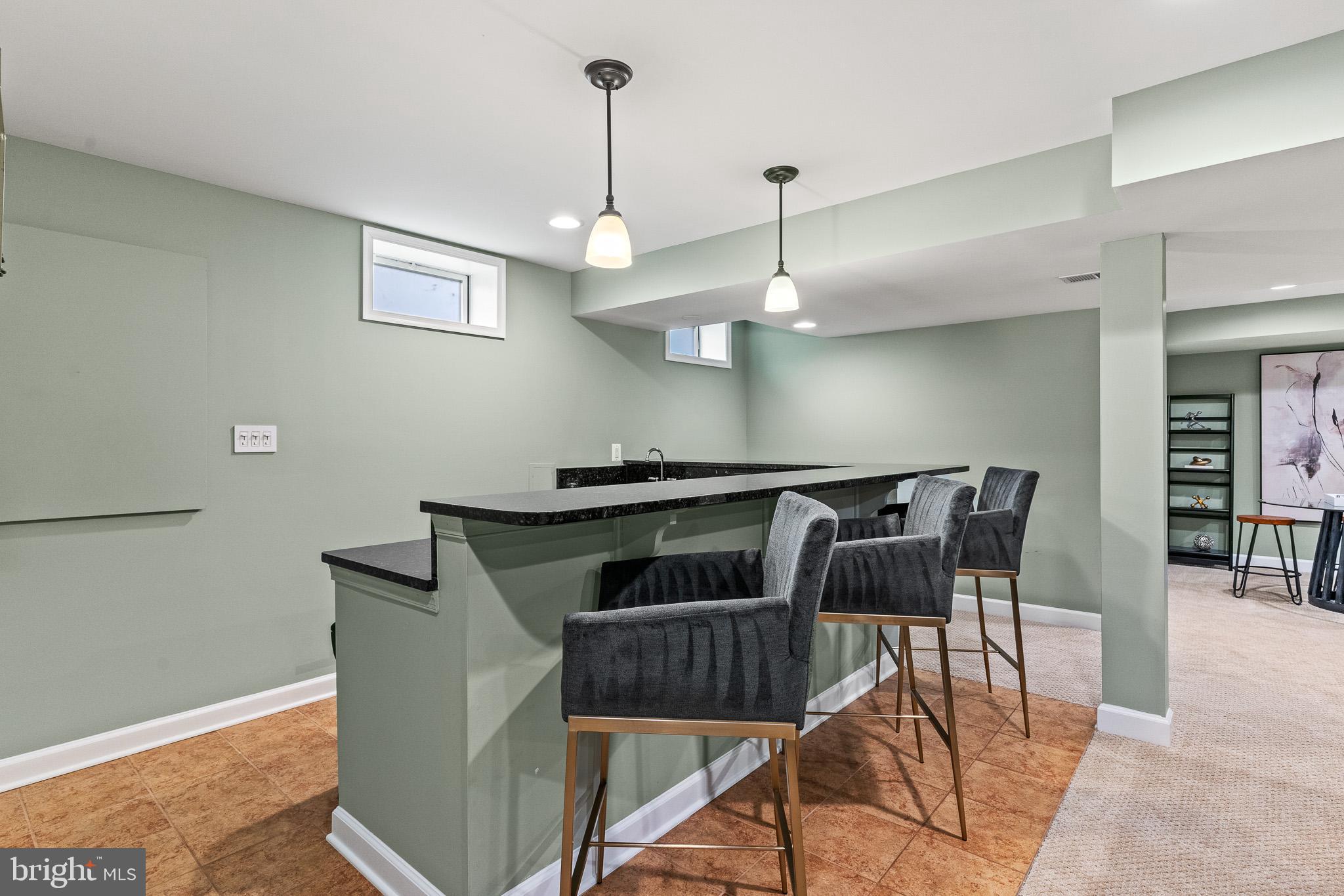 SOUTH RIDING - Residential