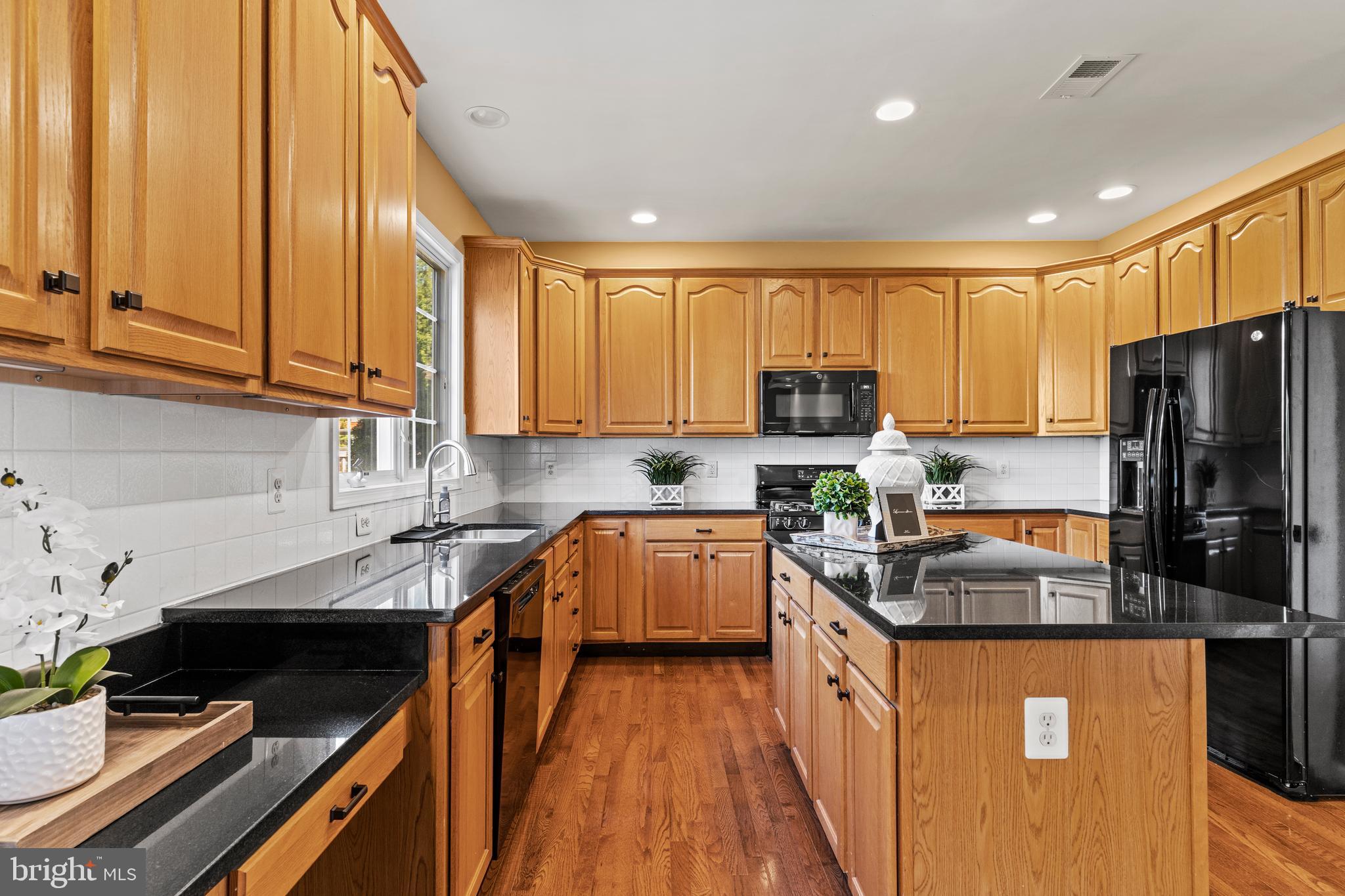 SOUTH RIDING - Residential