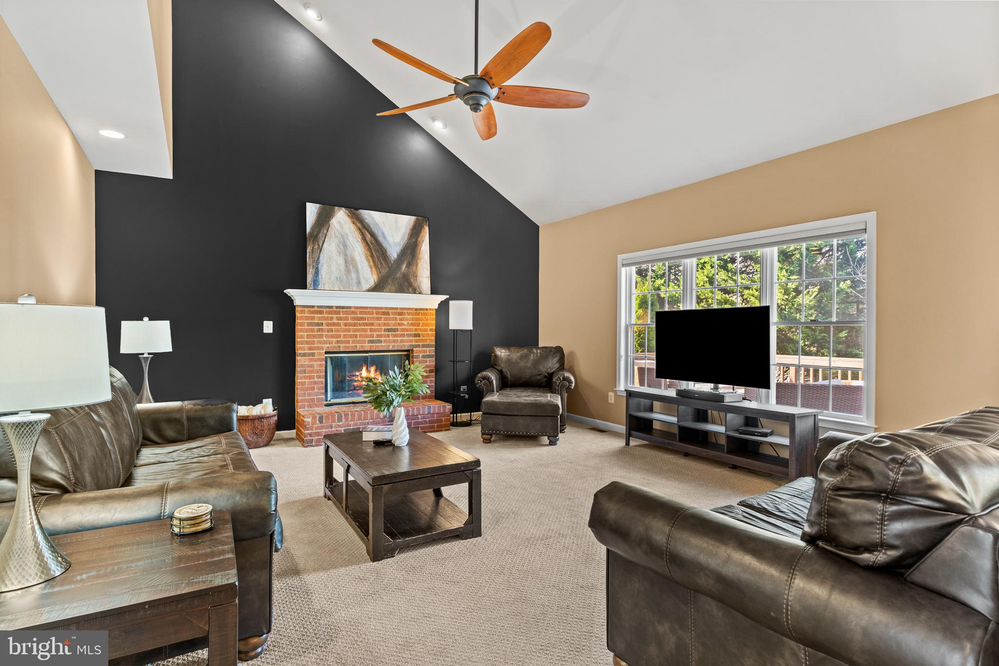 SOUTH RIDING - Residential