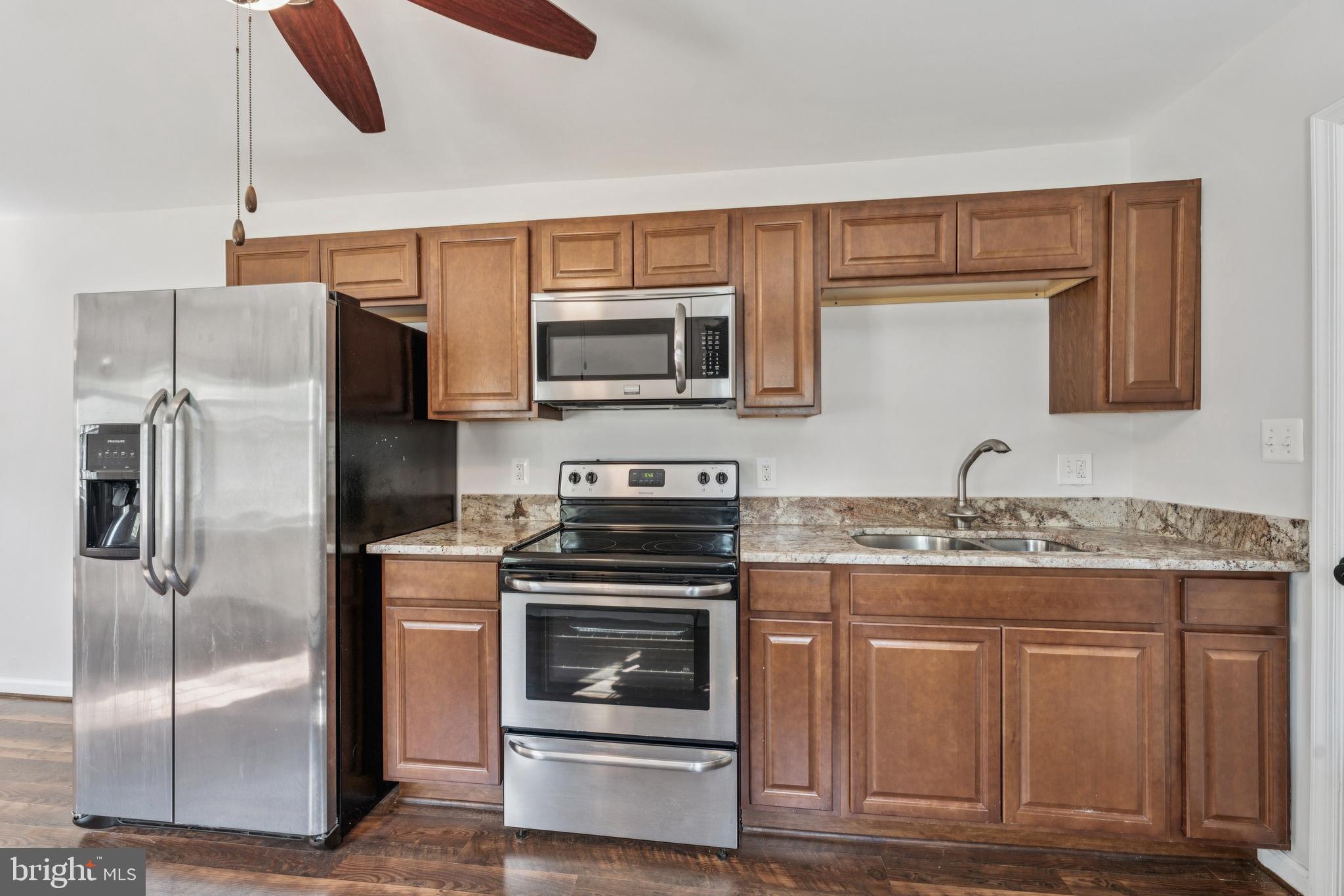 BLUFF POINT - Residential