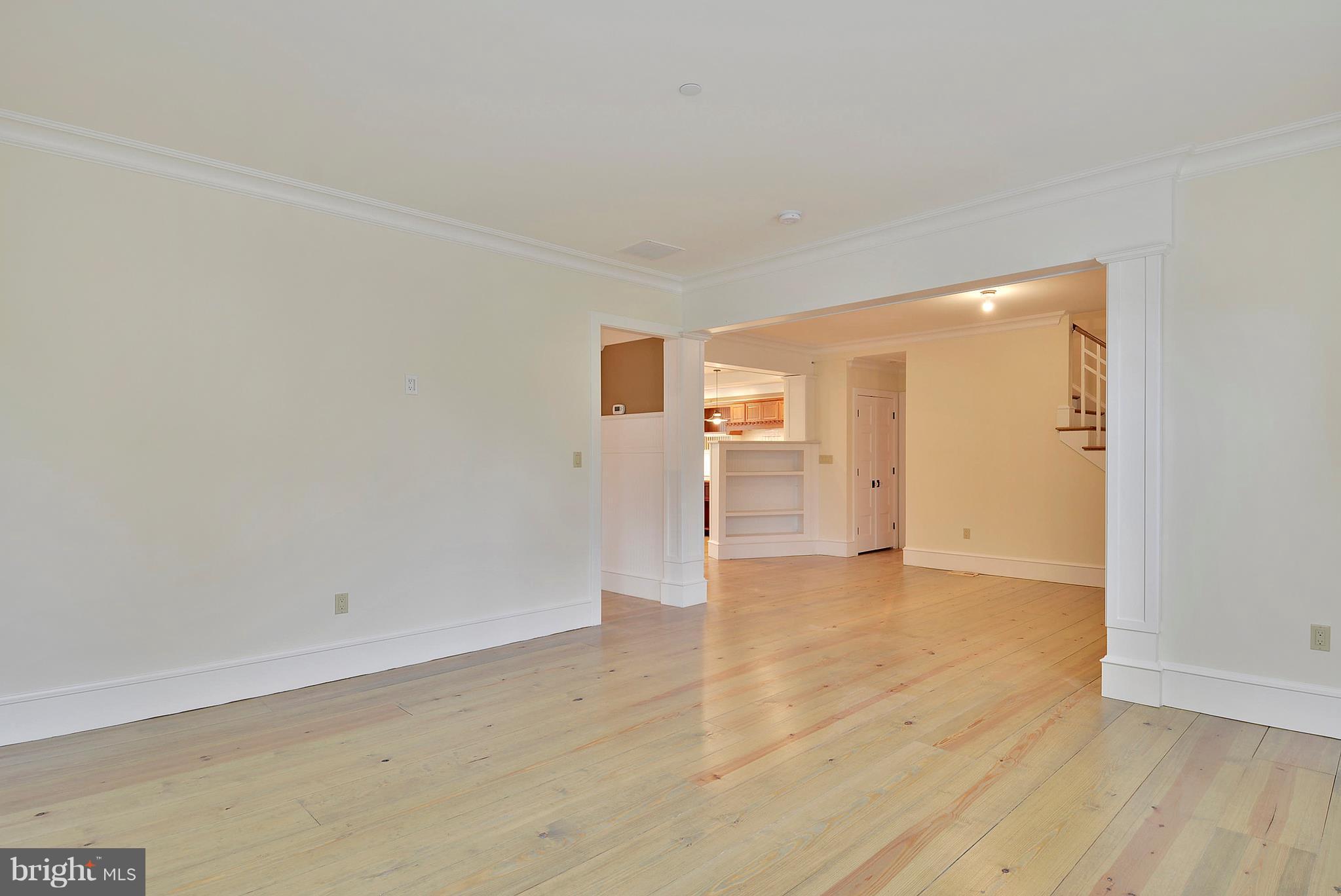 EASTPORT - Residential Lease