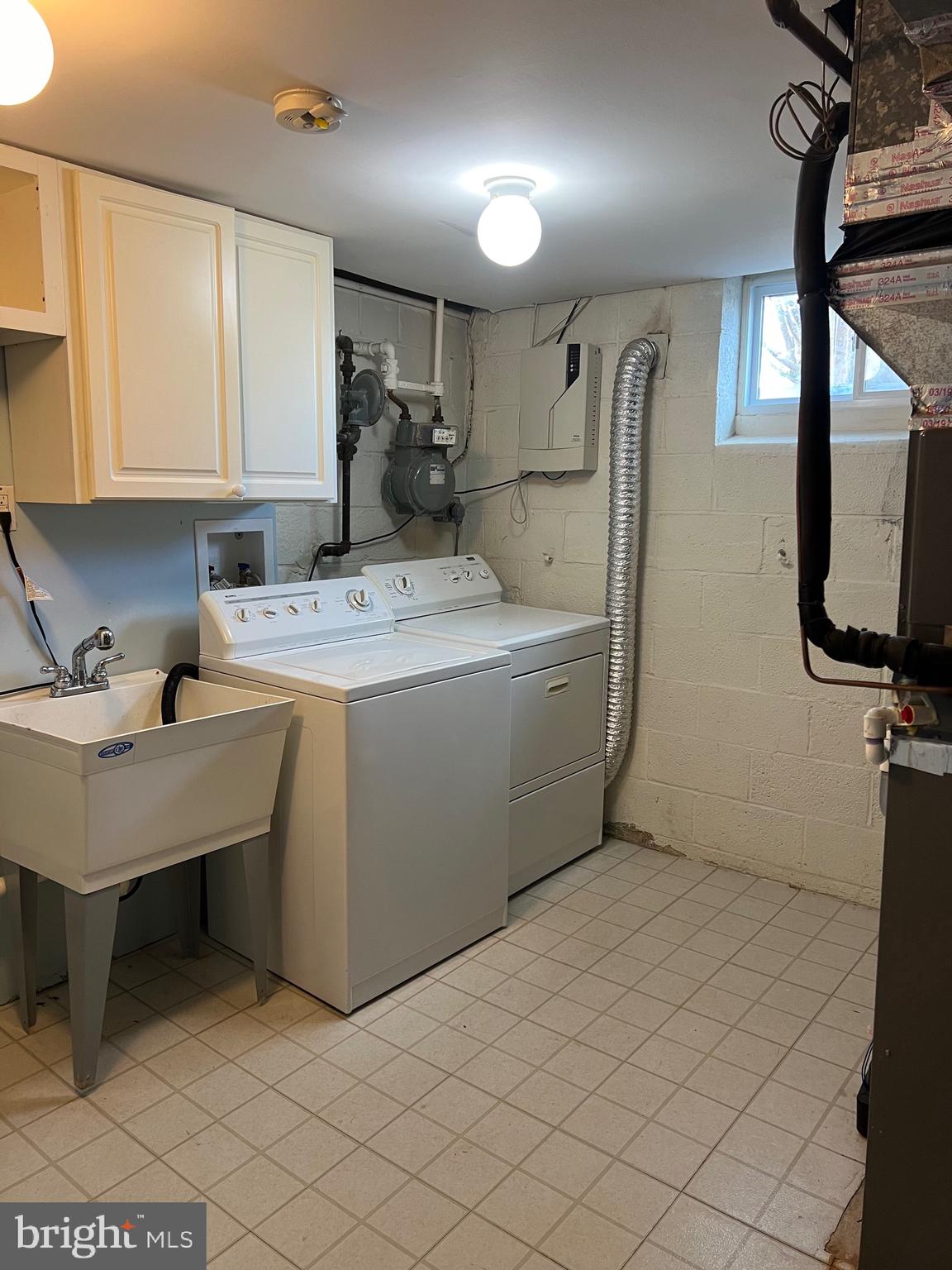 VIRGINIA HILLS - Residential Lease