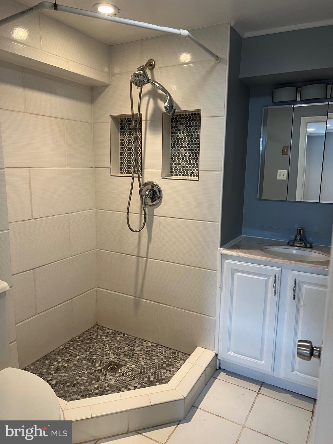 VIRGINIA HILLS - Residential Lease