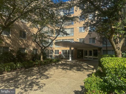 Photo of 6445 Luzon Avenue NW #118, WASHINGTON, DC 20012 (MLS # DCDC2225912)