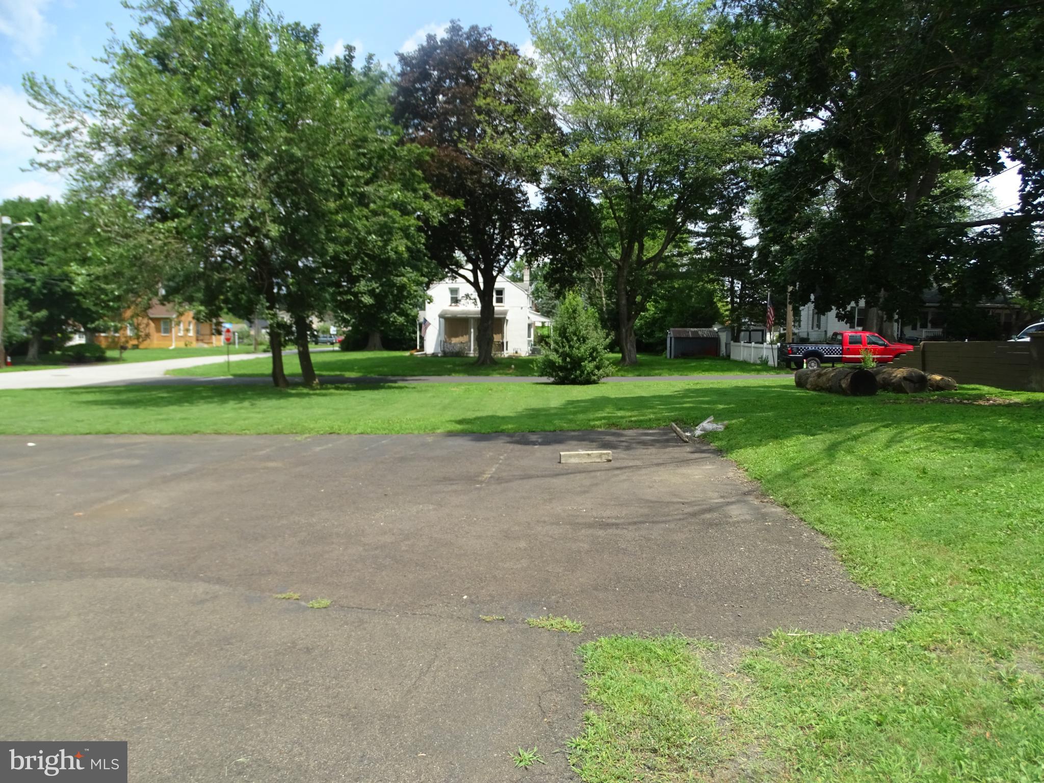 FEASTERVILLE HGTS - Residential Income