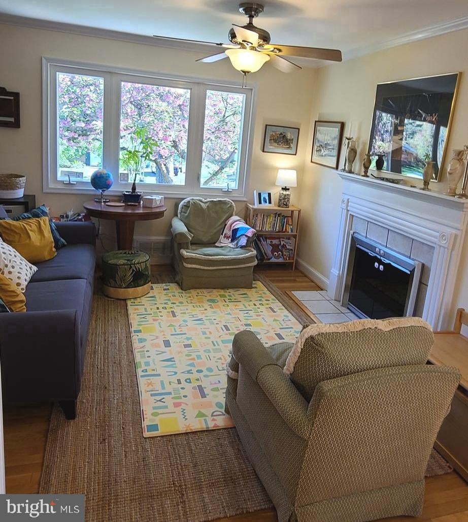 7126 SANFORD COURT