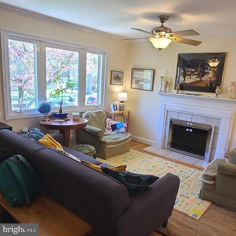 7126 SANFORD COURT