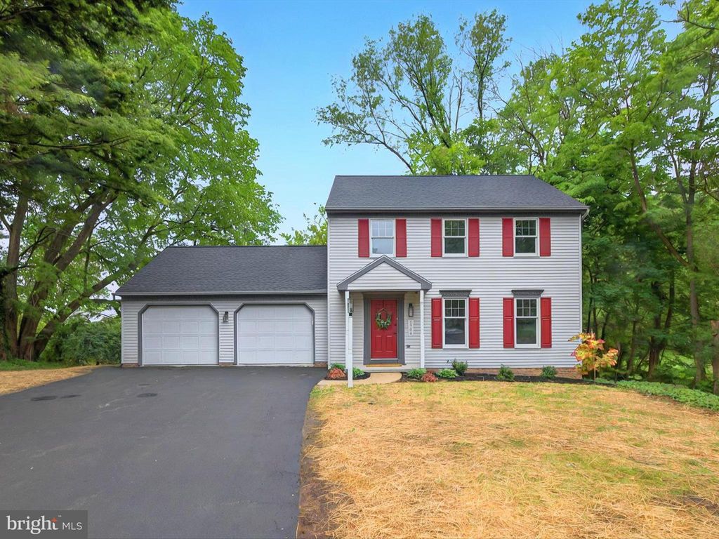 Photo of 1704 Drummers Lane, LANCASTER, PA 17603 (MLS # PALA2071354)