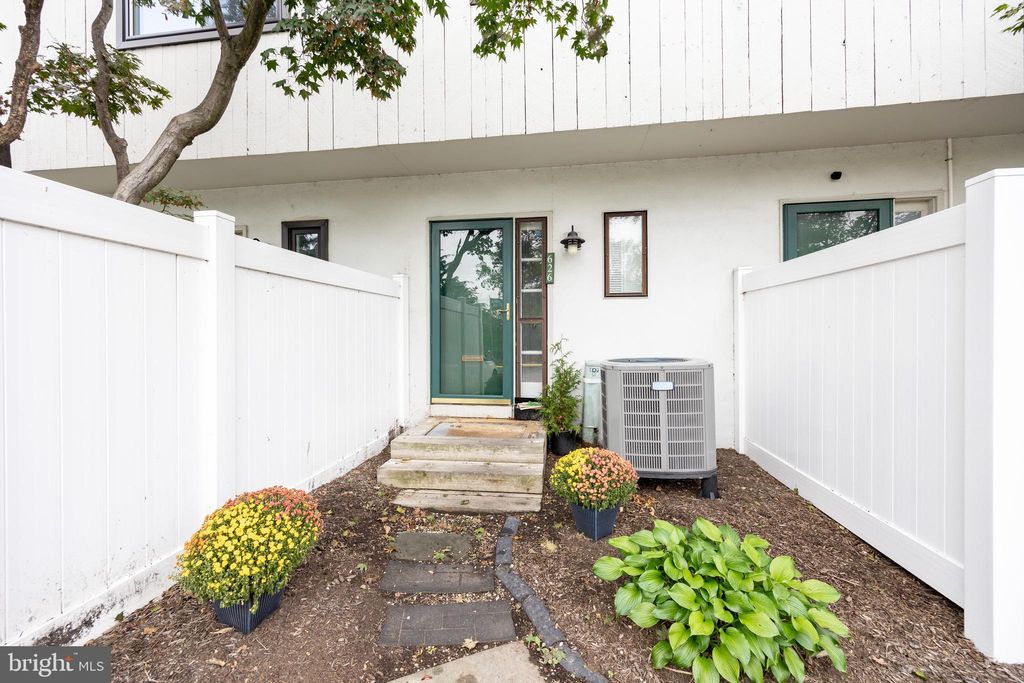 Photo of 626 Summit House #626, WEST CHESTER, PA 19382 (MLS # PACT2106700)