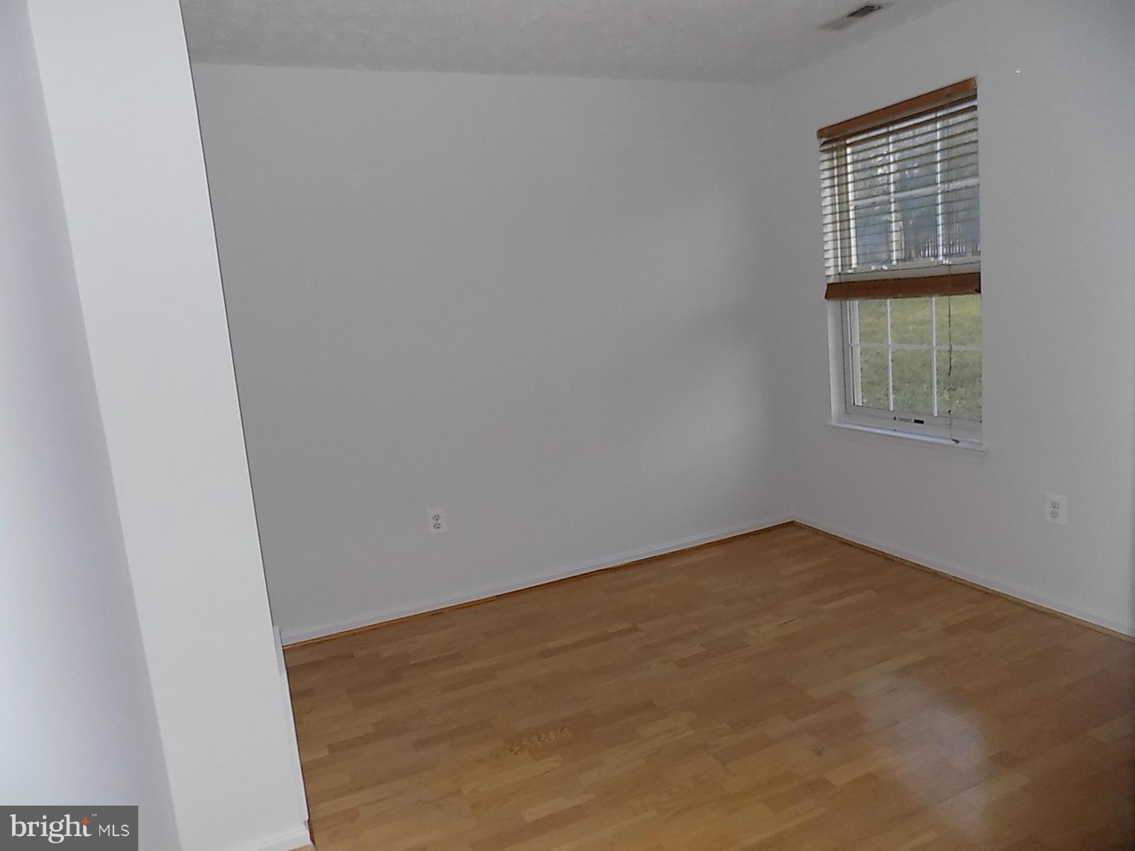 GREENMONT - Residential Lease