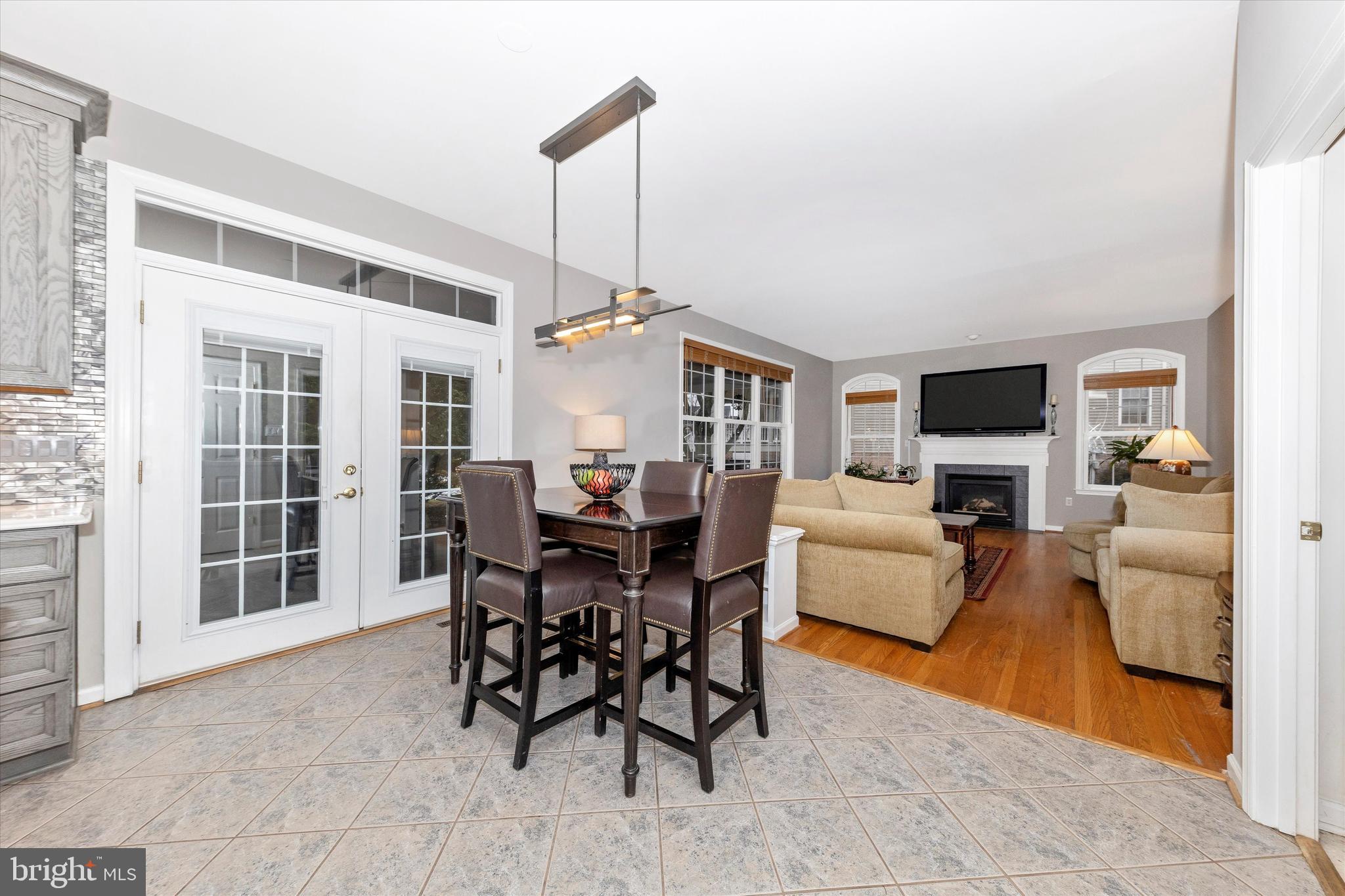 CREEKSIDE PARK - Residential