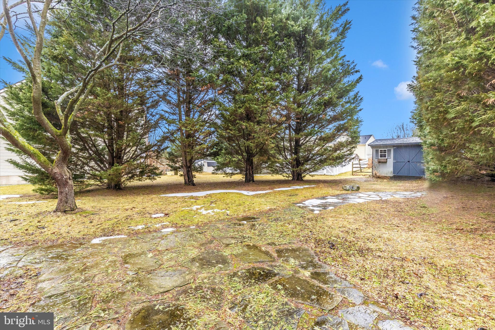 CREEKSIDE PARK - Residential