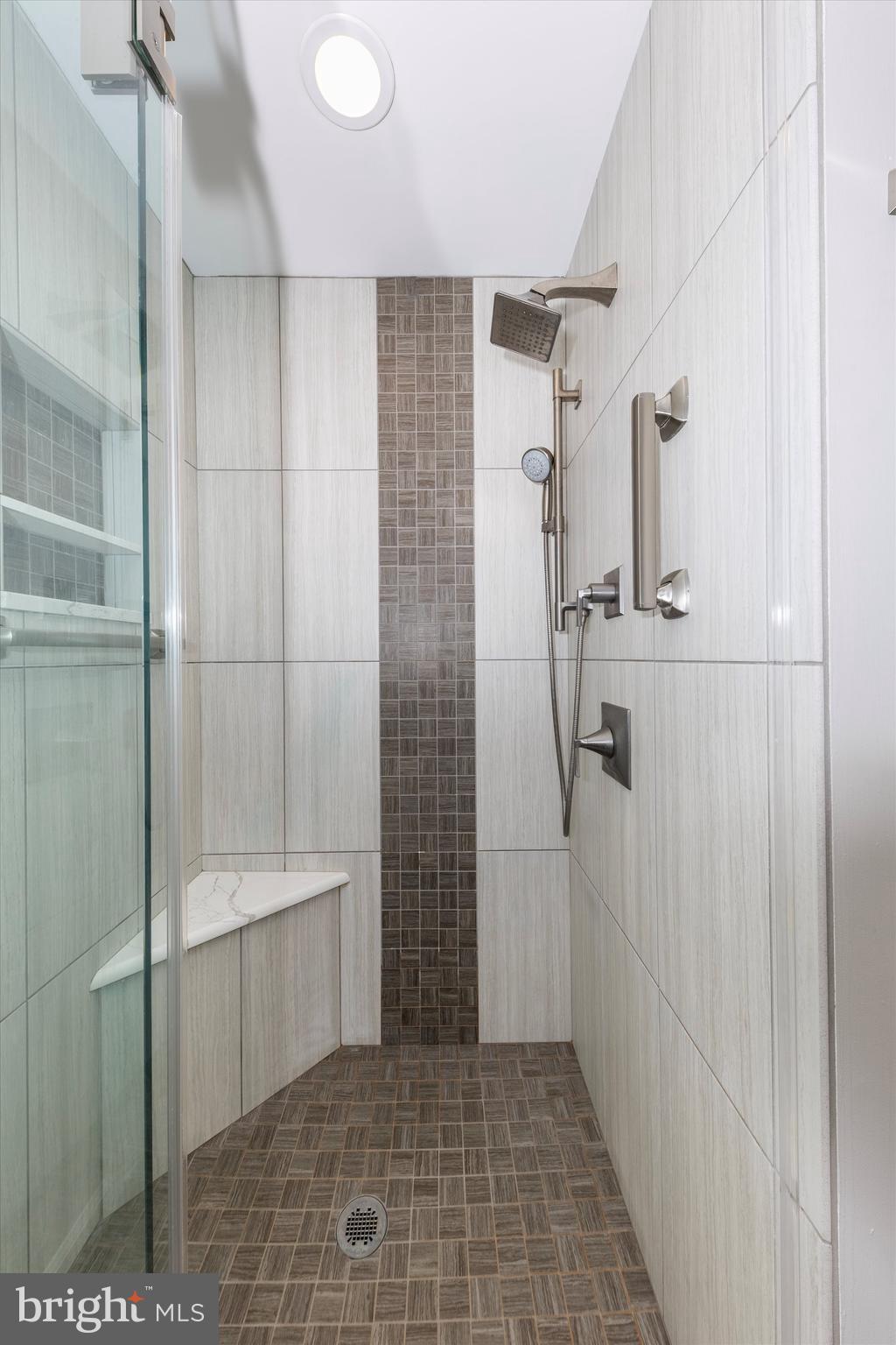 CREEKSIDE PARK - Residential