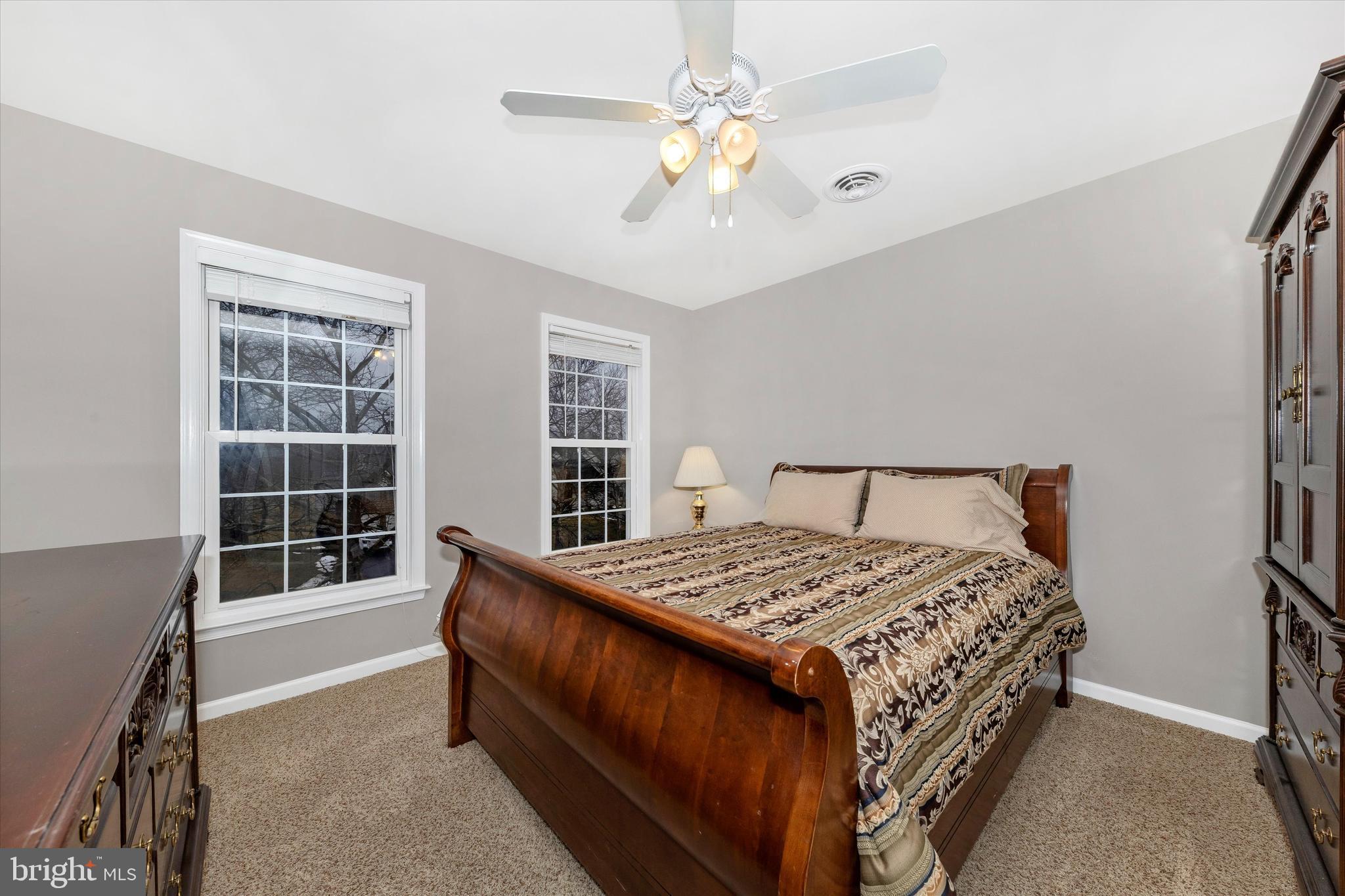 CREEKSIDE PARK - Residential