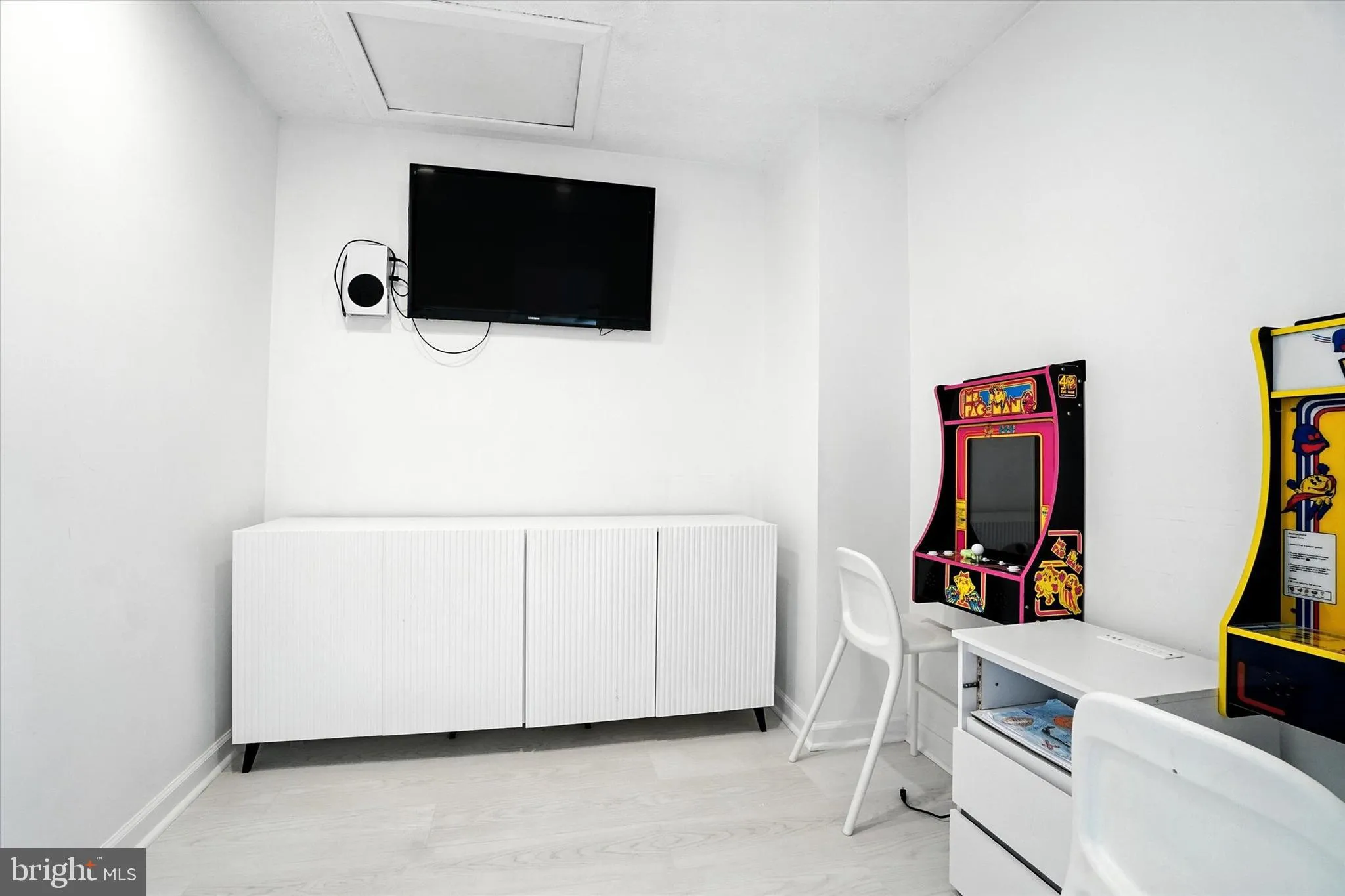 Red Lion, Pennsylvania 17356, United States, 3 Bedrooms Bedrooms, ,3 BathroomsBathrooms,Residential,Active,201817