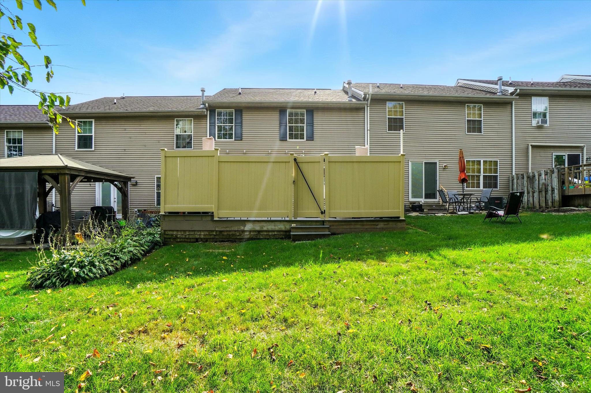 COUNTRY RIDGE - Residential