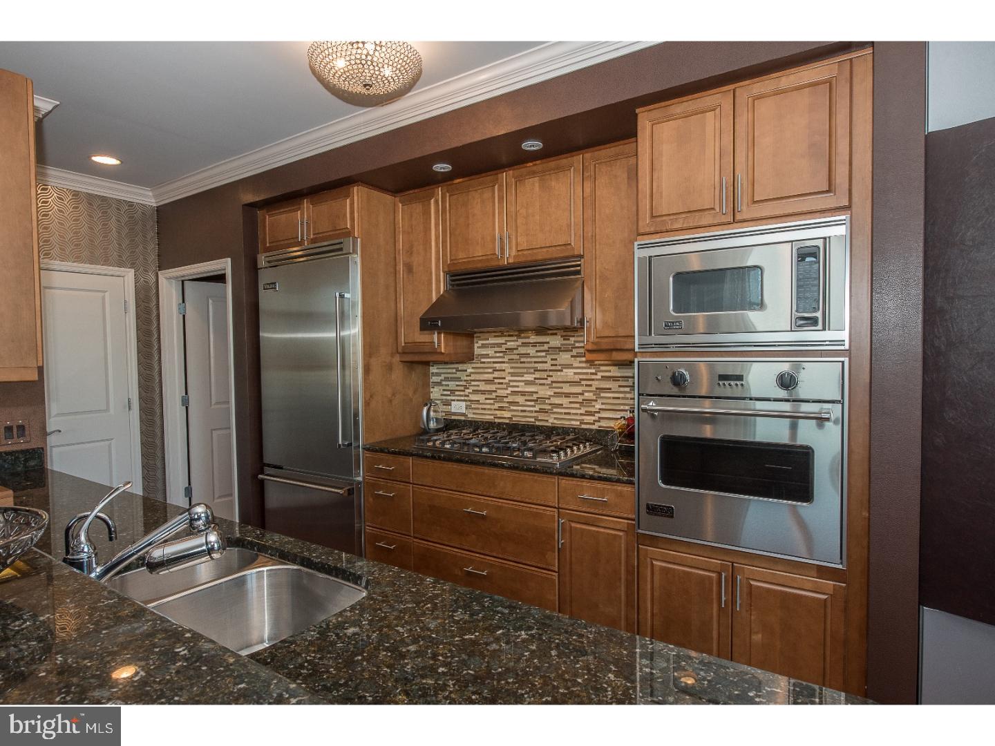 SYMPHONY HOUSE - Residential