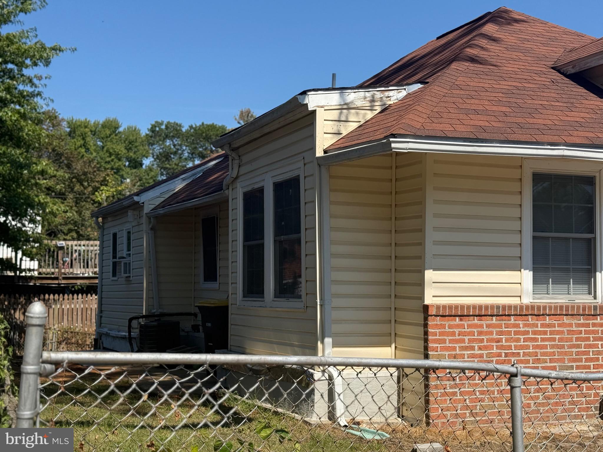 CAPITOL HEIGHTS - Residential