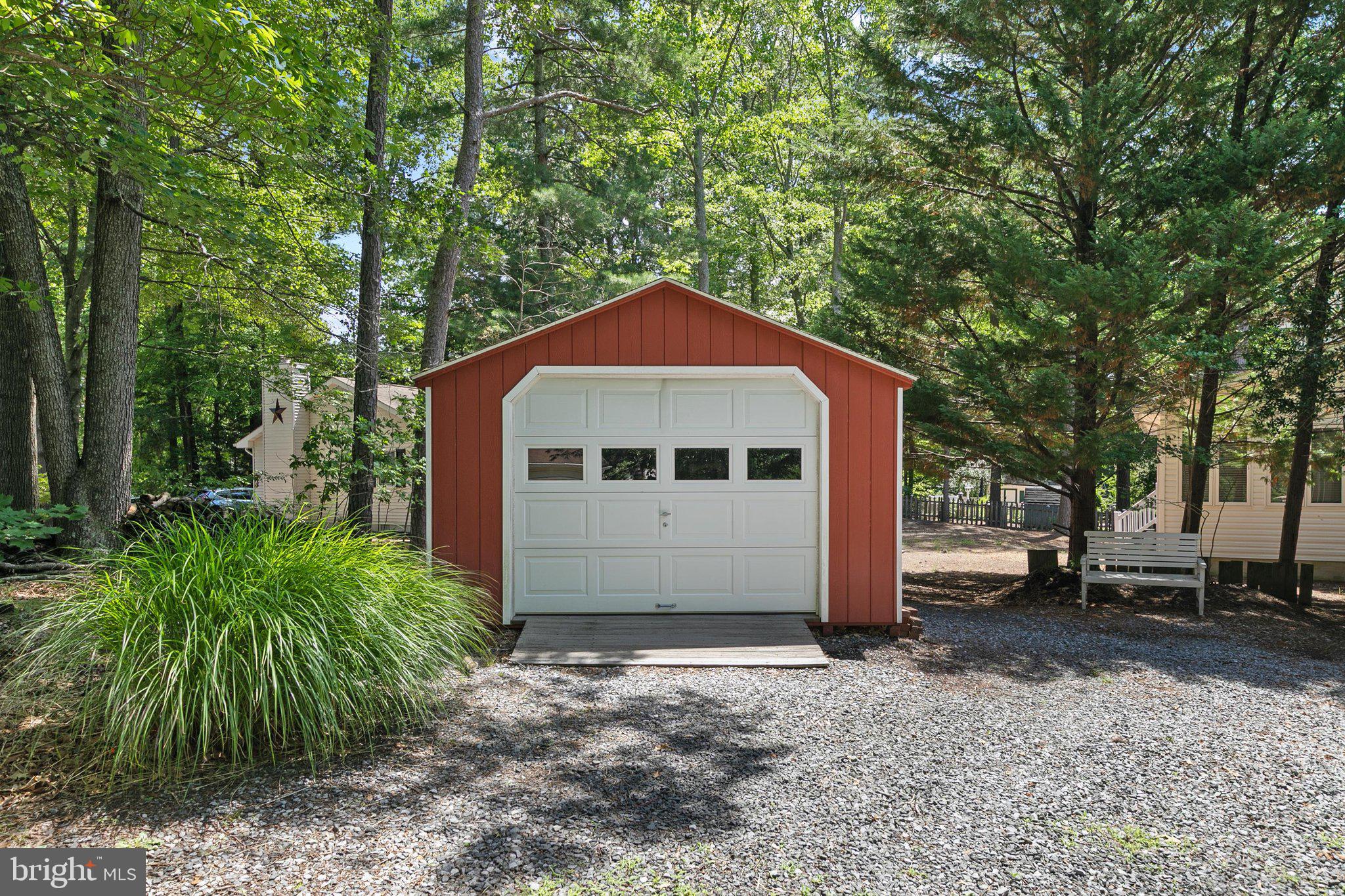 25 SEABREEZE ROAD