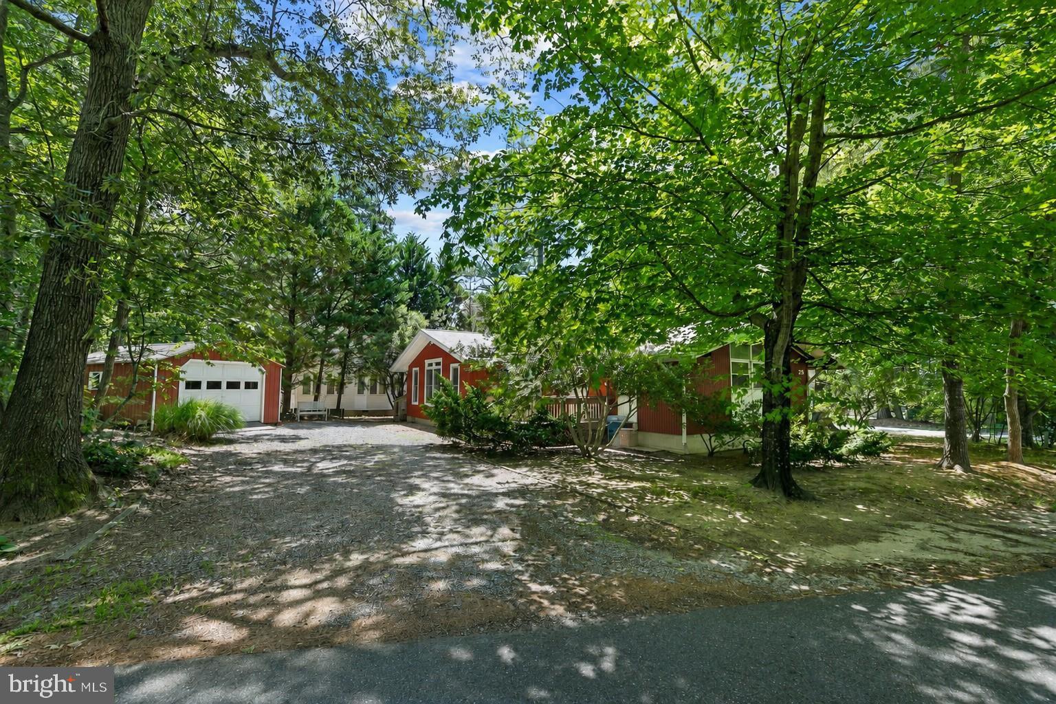 25 SEABREEZE ROAD