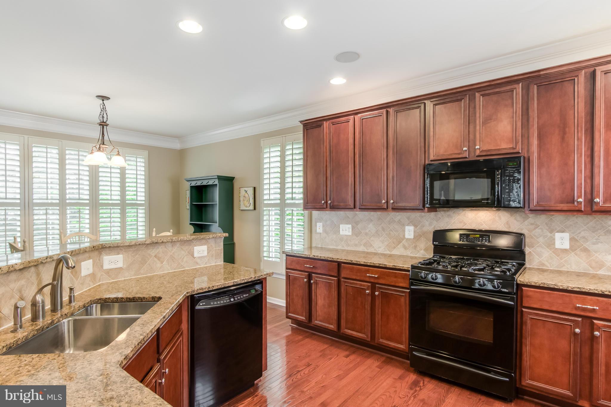 SOUTH RIDING - Residential