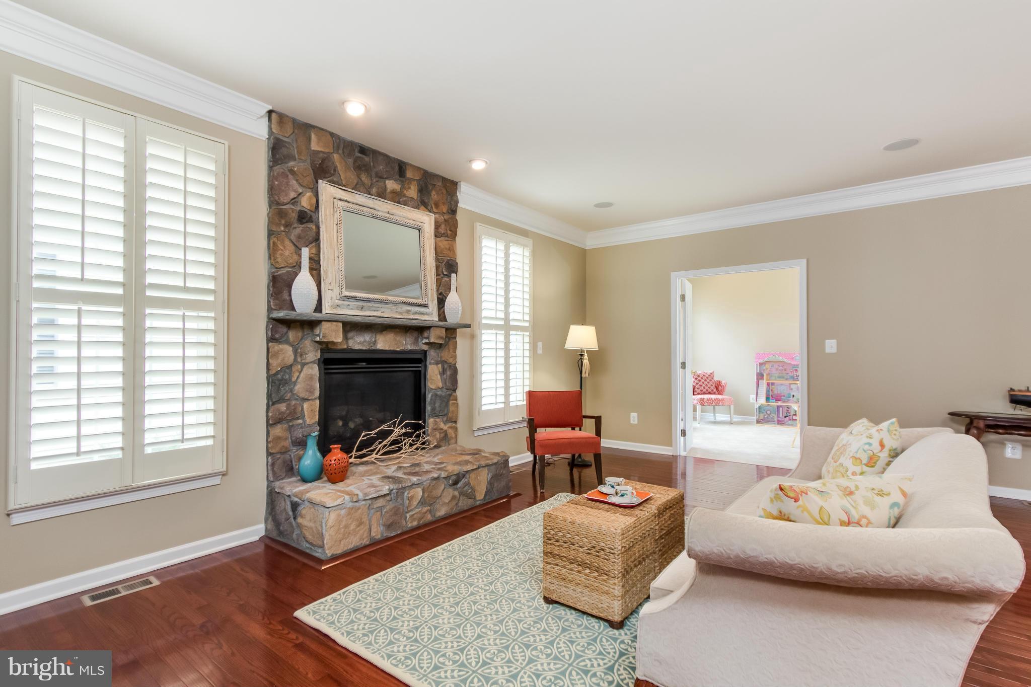 SOUTH RIDING - Residential