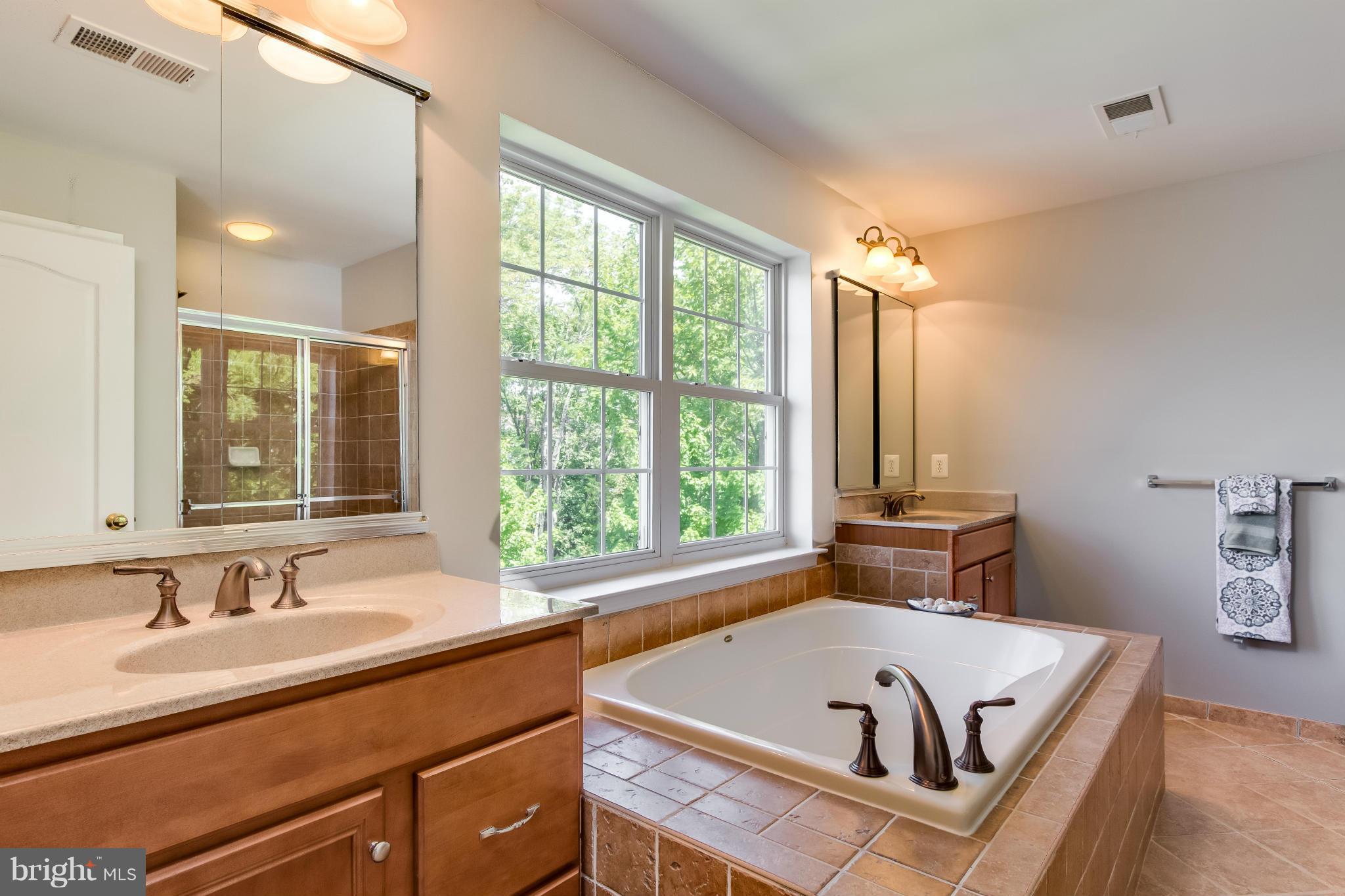 SOUTH RIDING - Residential