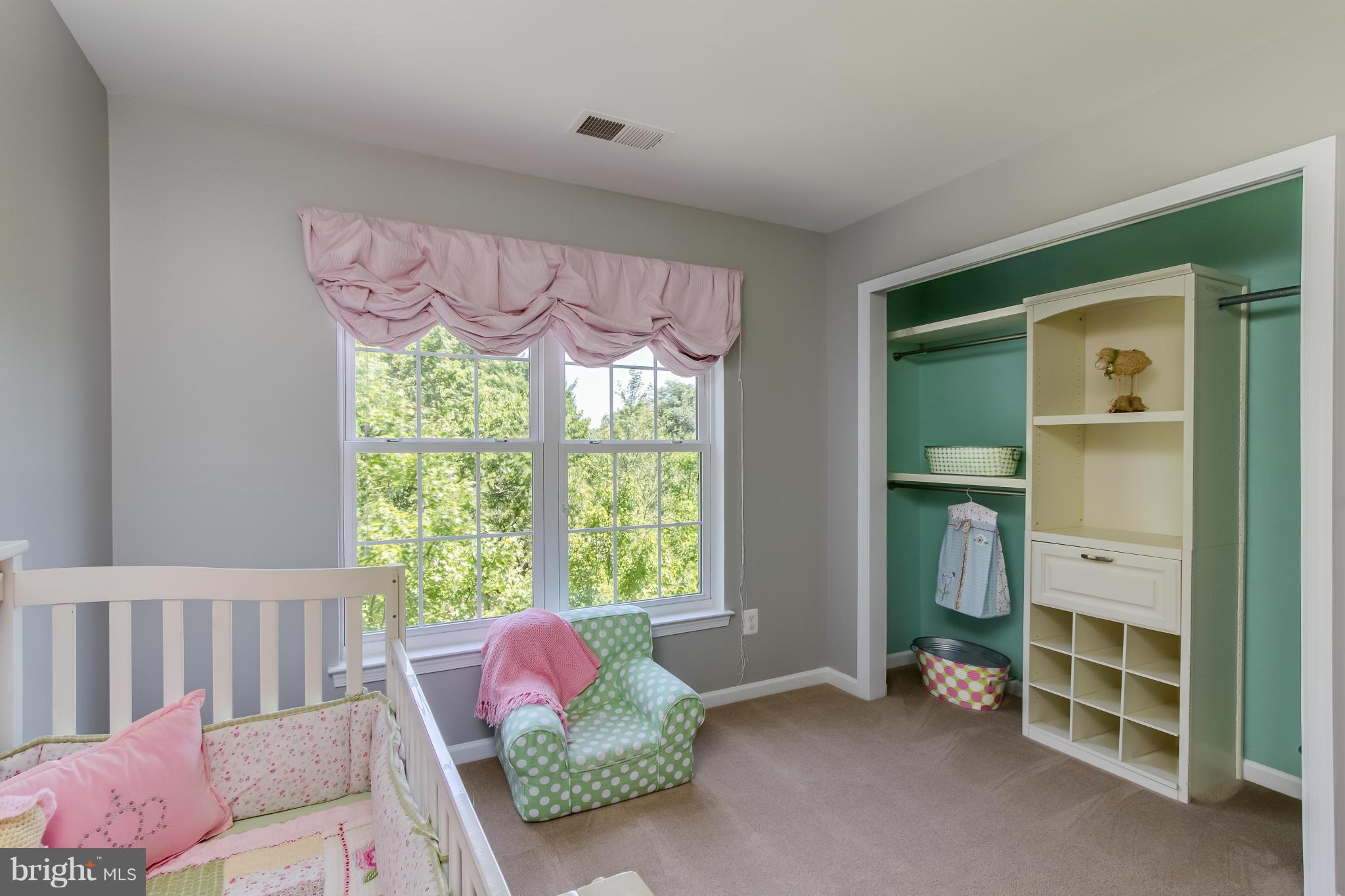 SOUTH RIDING - Residential