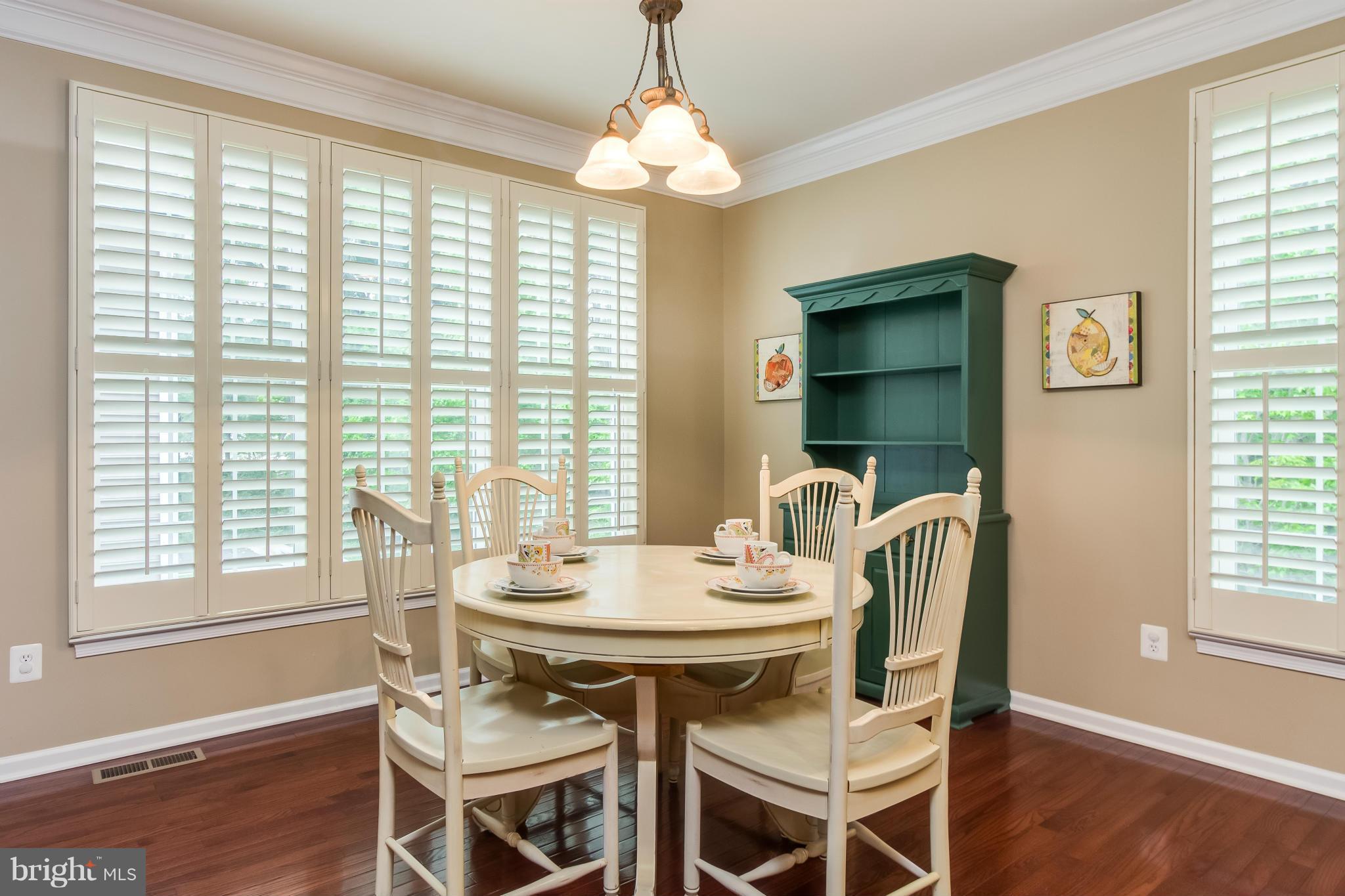 SOUTH RIDING - Residential