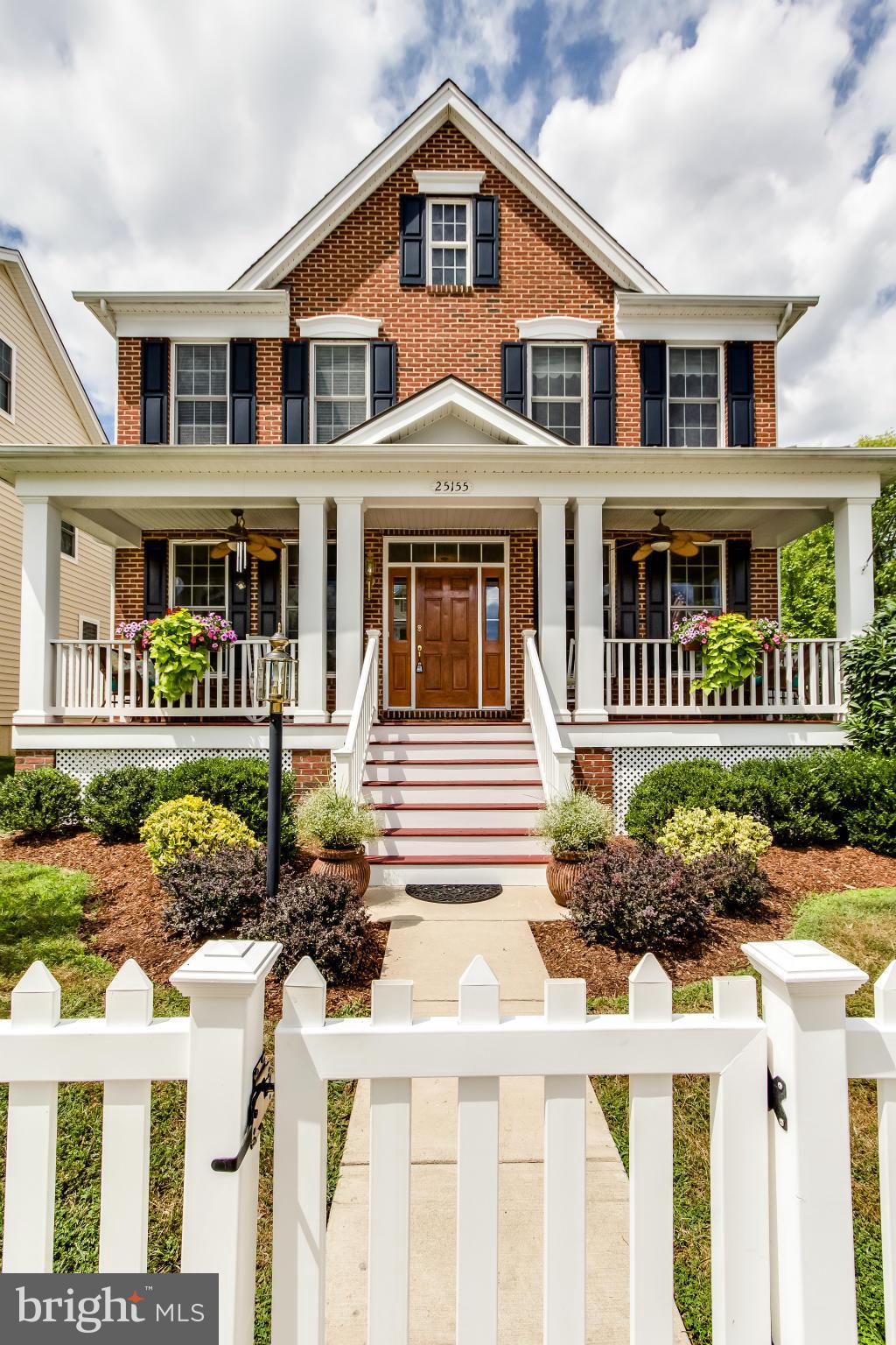 SOUTH RIDING - Residential