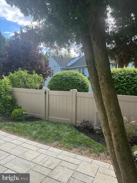 COUNTRY BEND - Residential