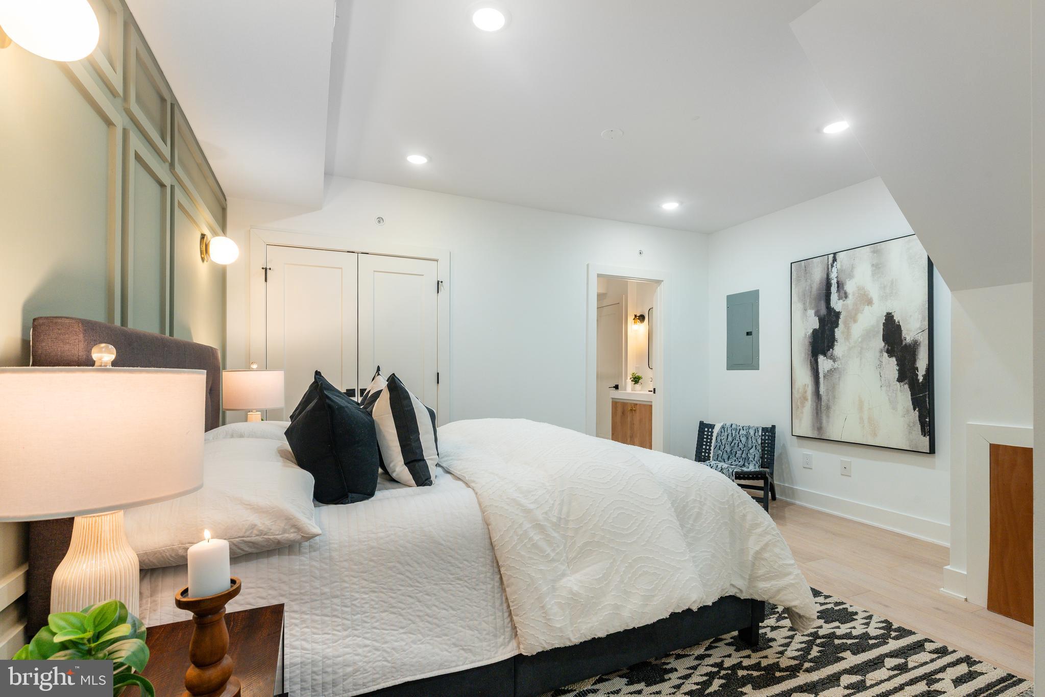 FAIRMOUNT - Residential