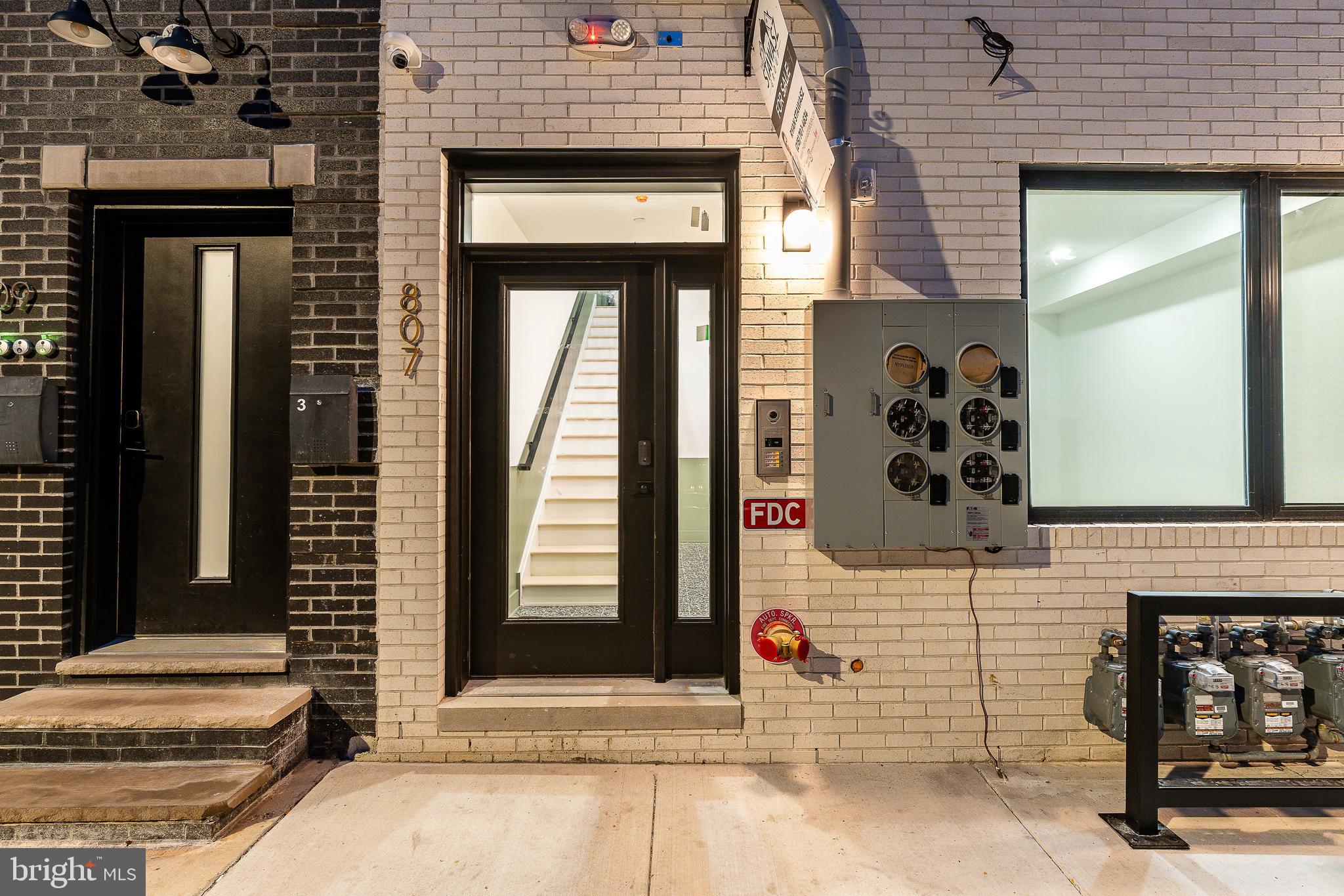 FAIRMOUNT - Residential
